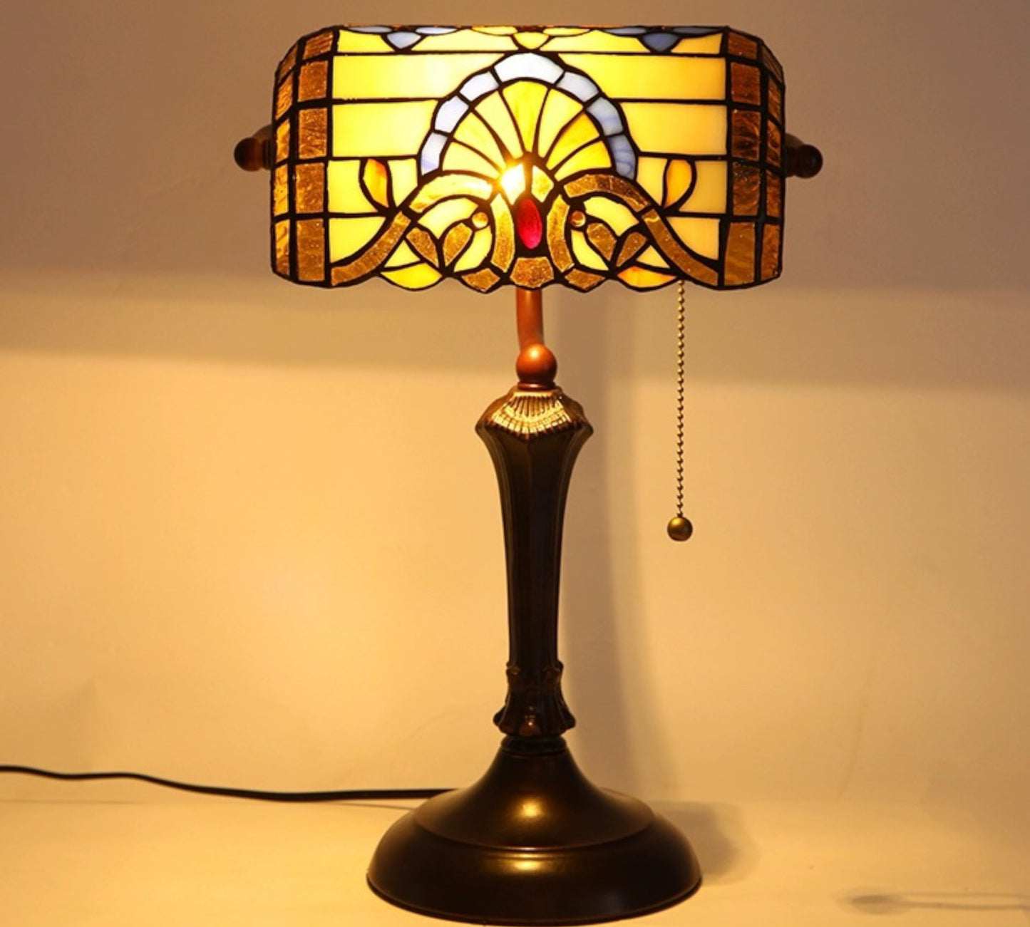 CDH Tiffany Reading Table Lamp (12037)