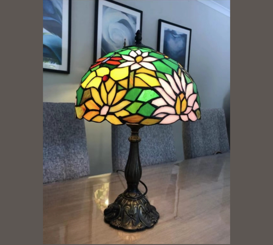CDH 12" Tiffany Table Lamp (12715)