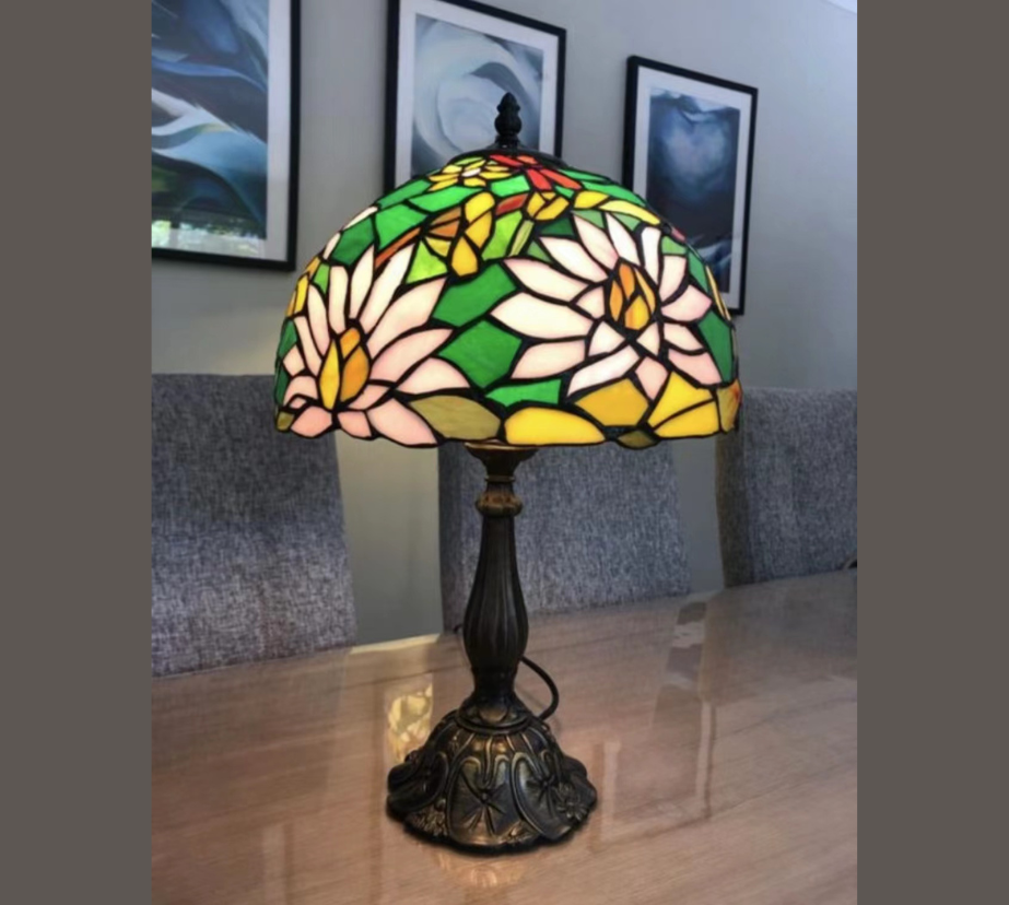 CDH 12" Tiffany Table Lamp (12715)