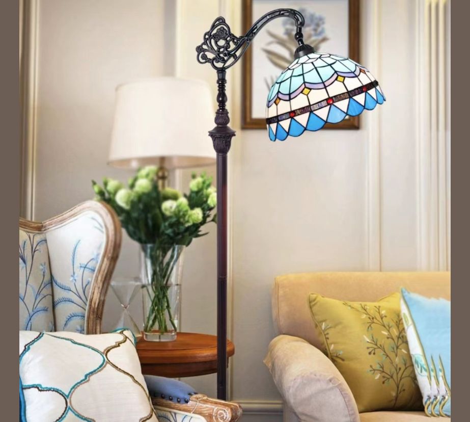 CDH Tiffany Floor Lamp (12101F) 12" 30CM Shade