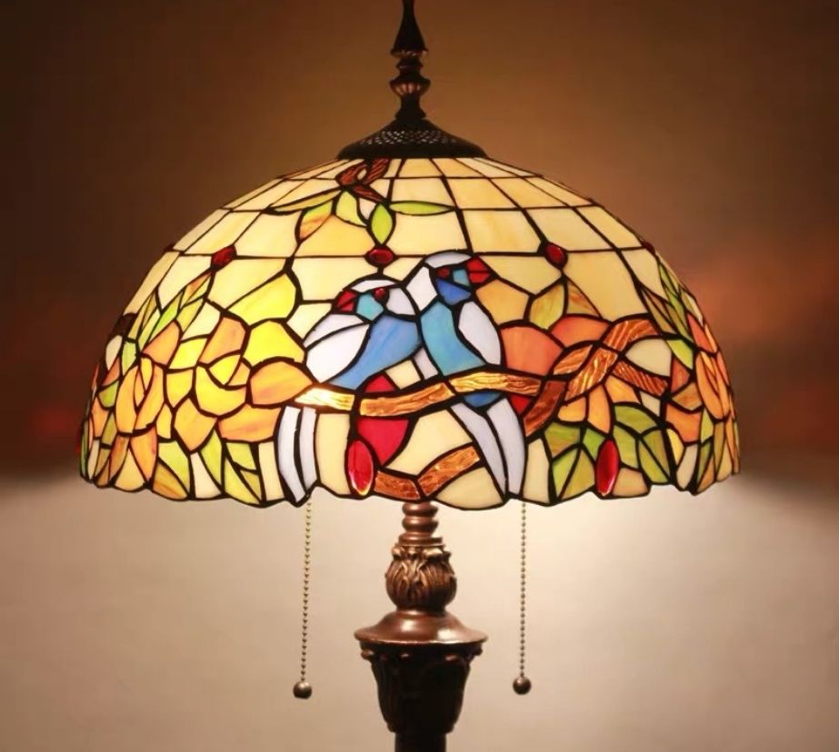 CDH Tiffany Floor Lamp (16056) 16" 40CM Shade