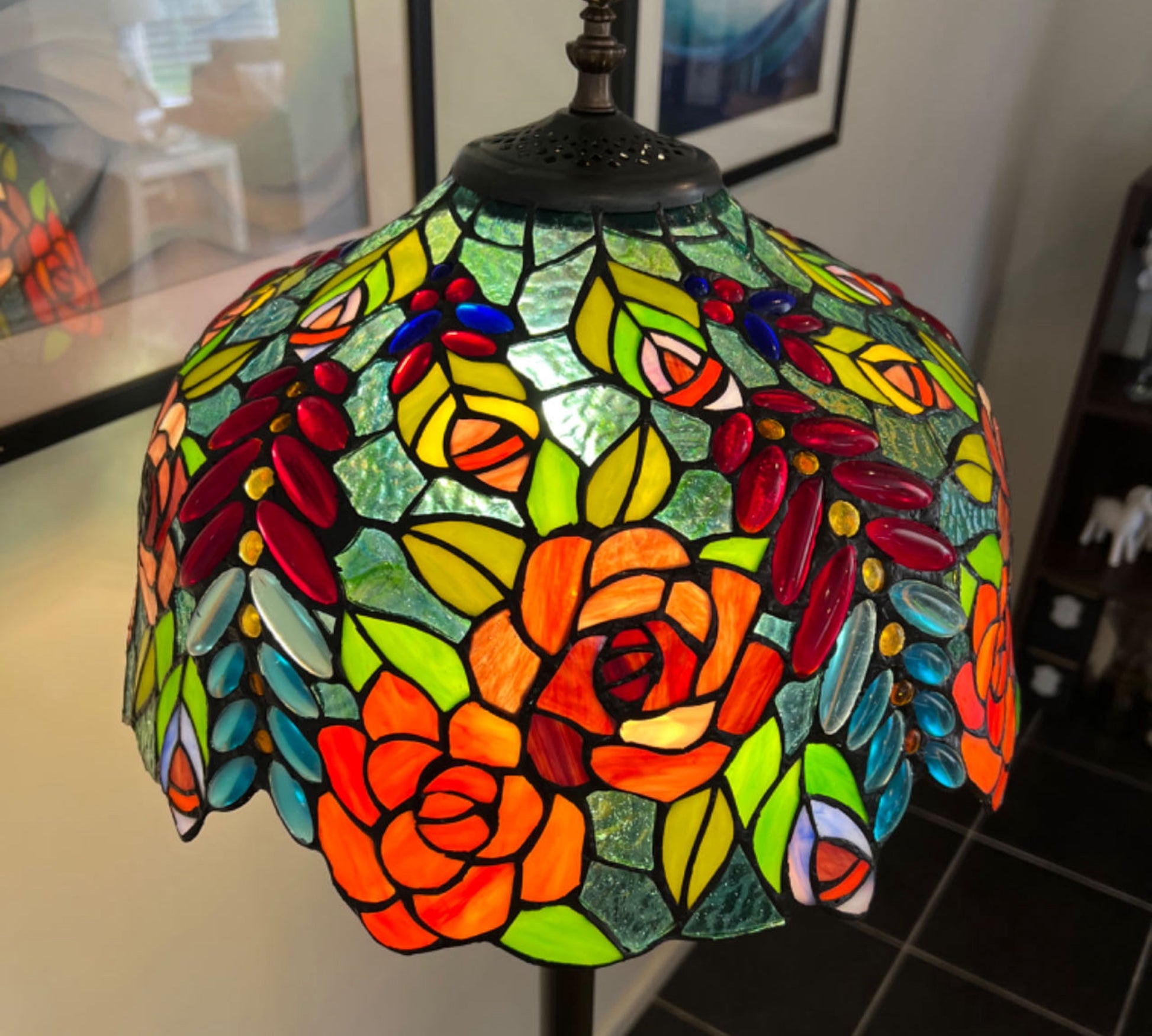 CDH Tiffany Floor Lamp (16112) 16" 40CM Shade
