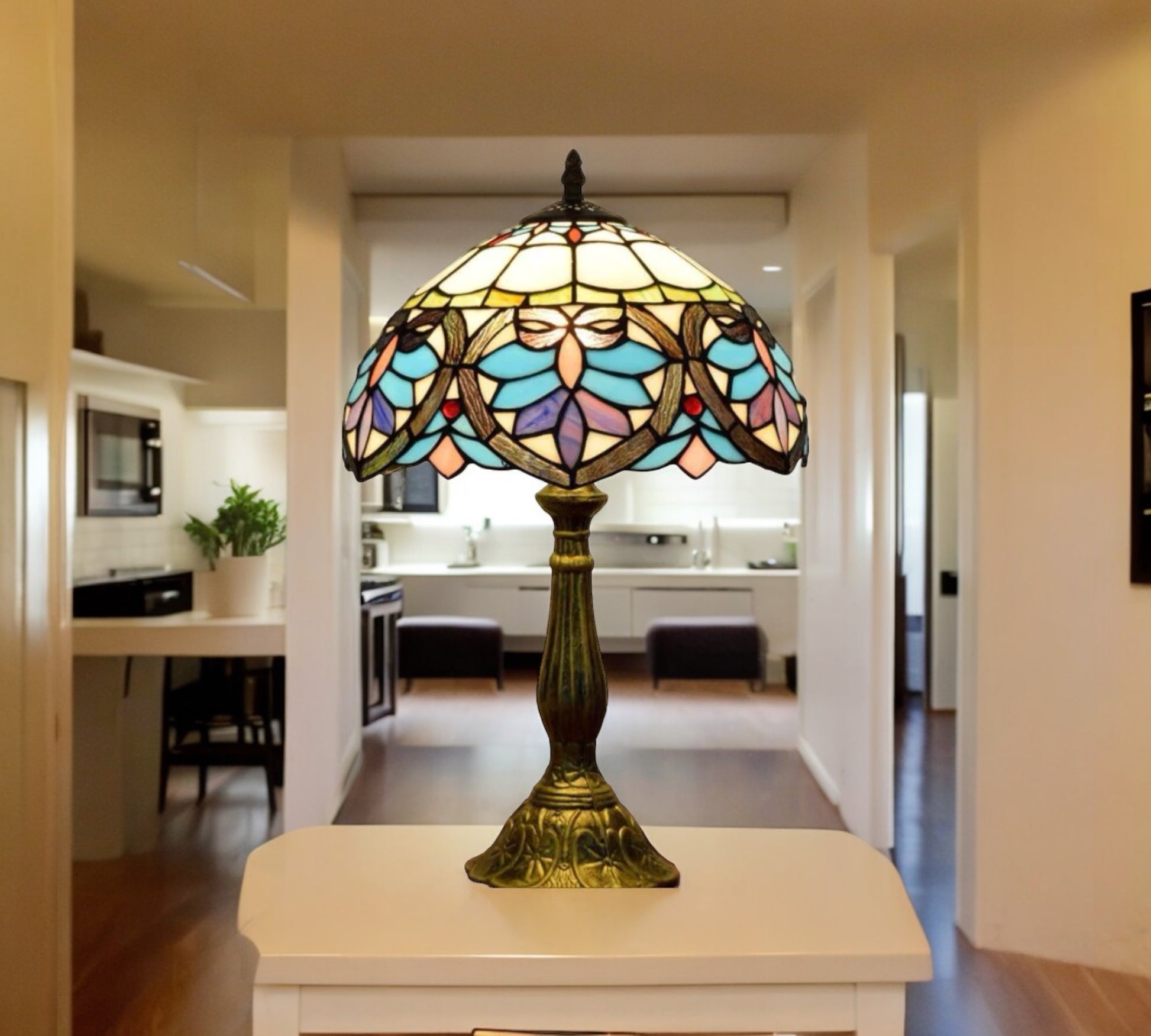 CDH 12" Tiffany Table Lamp (12045)