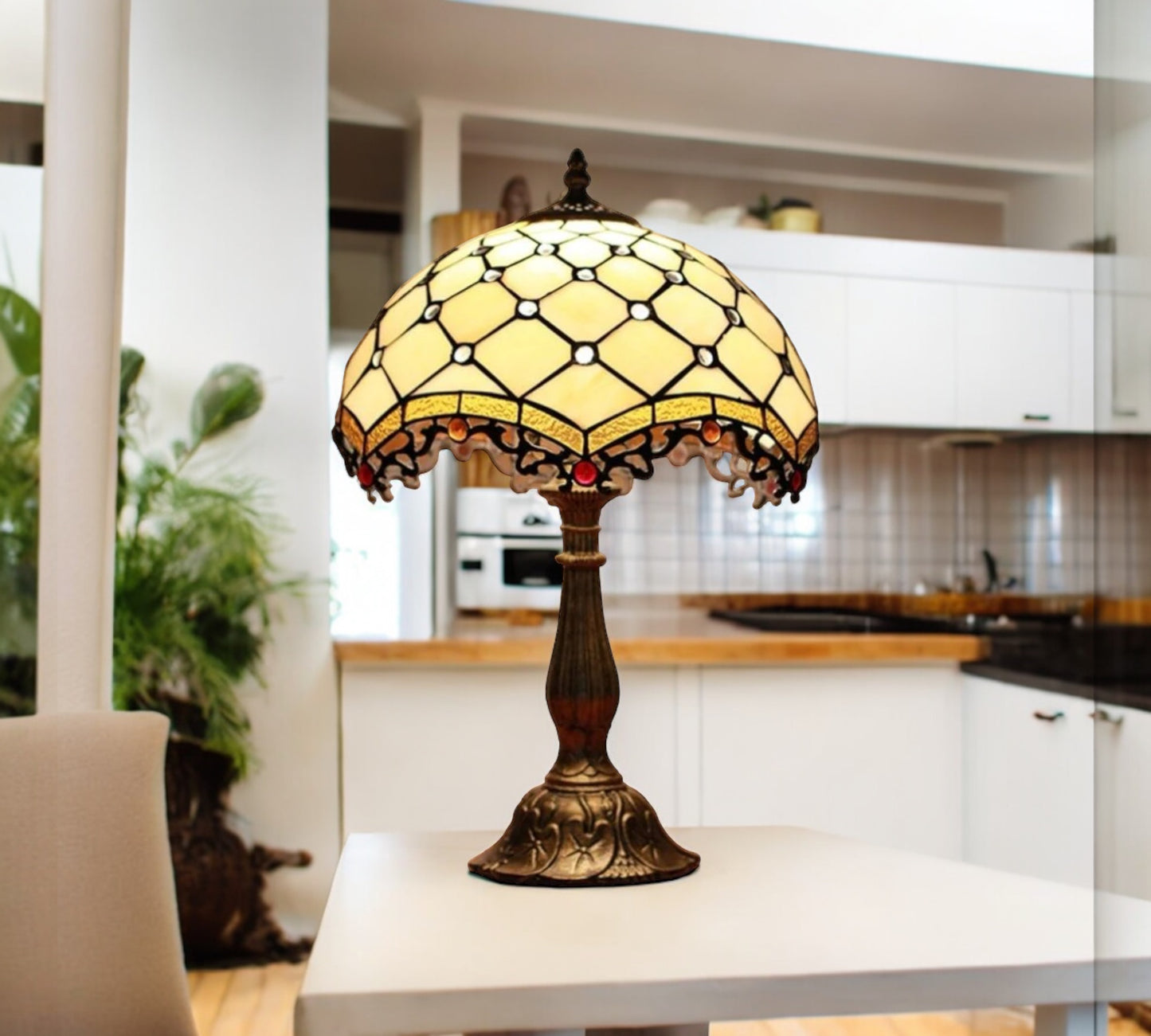 CDH 12" Tiffany Table Lamp (12010)