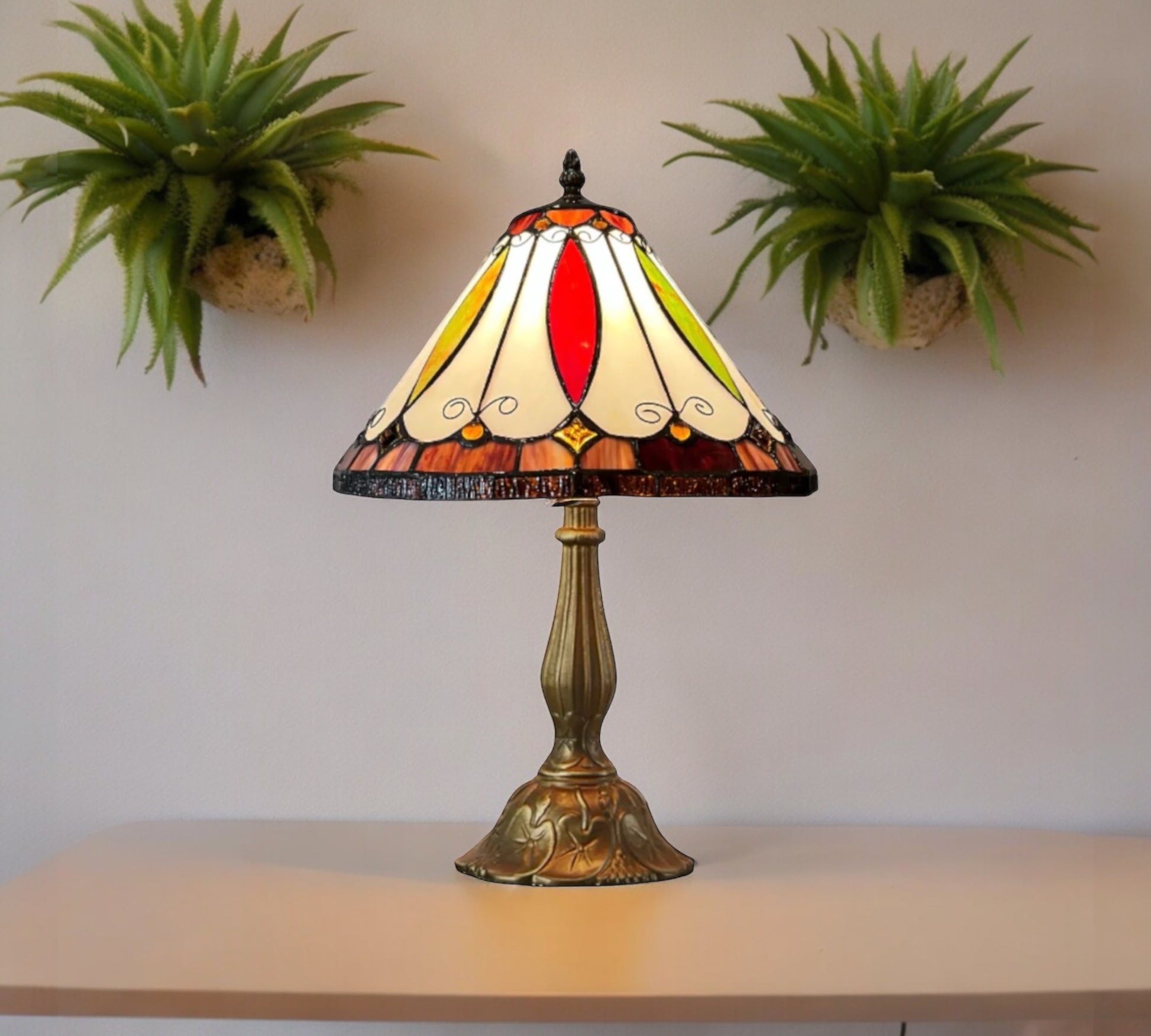 CDH 12" Tiffany Table Lamp (12002)