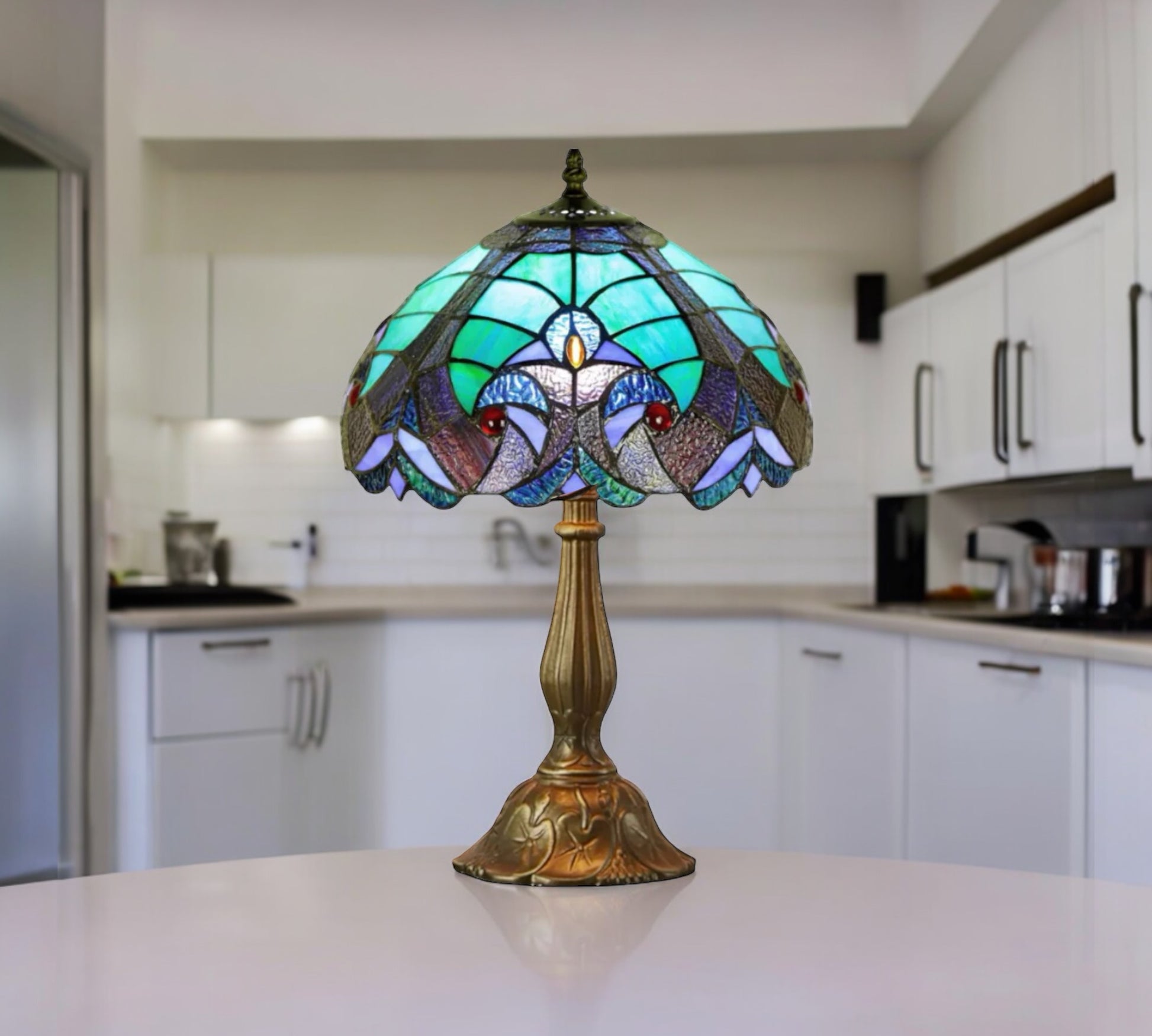 CDH 12" Tiffany Table Lamp (12013)