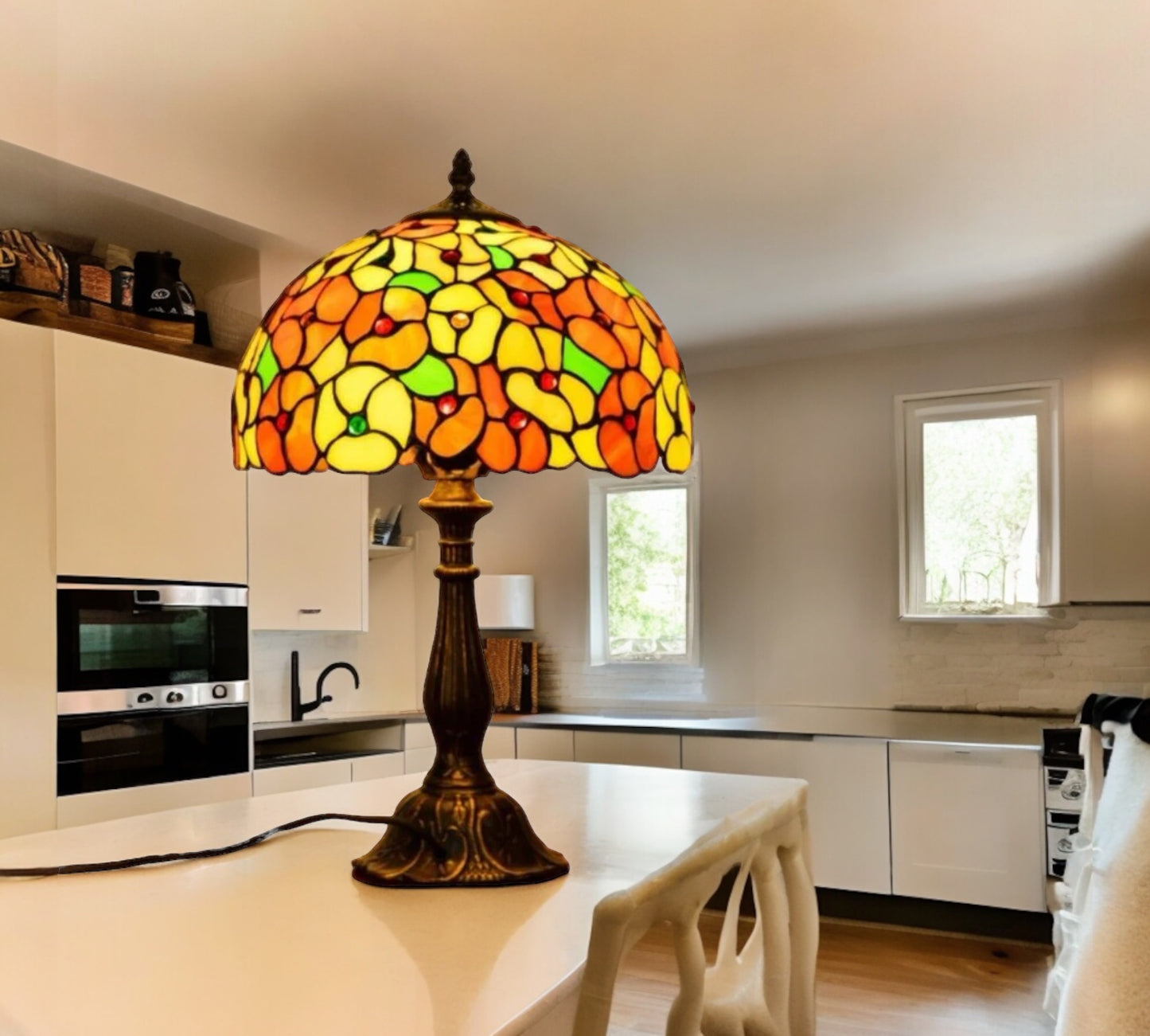 CDH 12" Tiffany Table Lamp (12701)