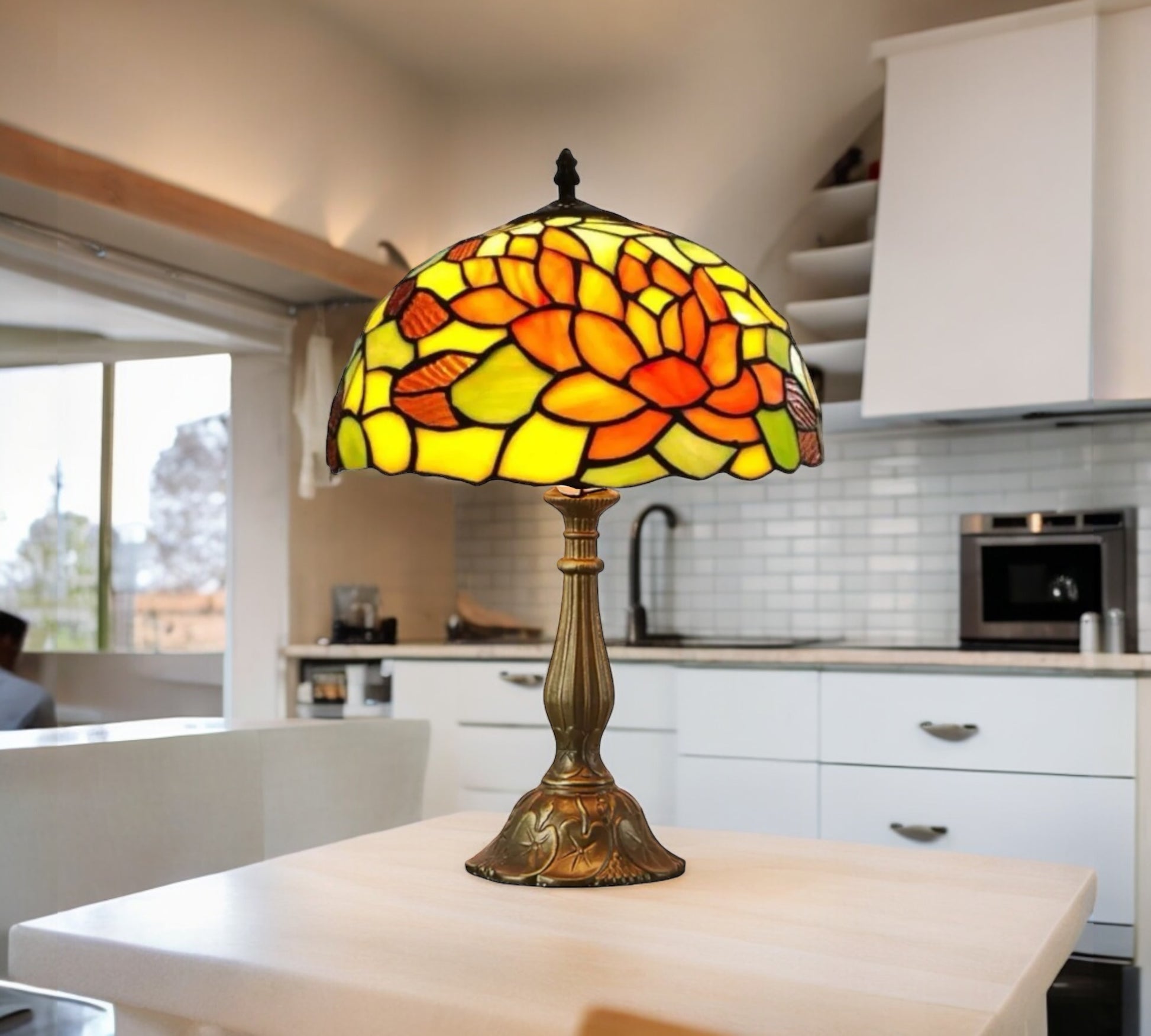 CDH 12" Tiffany Table Lamp (12719)