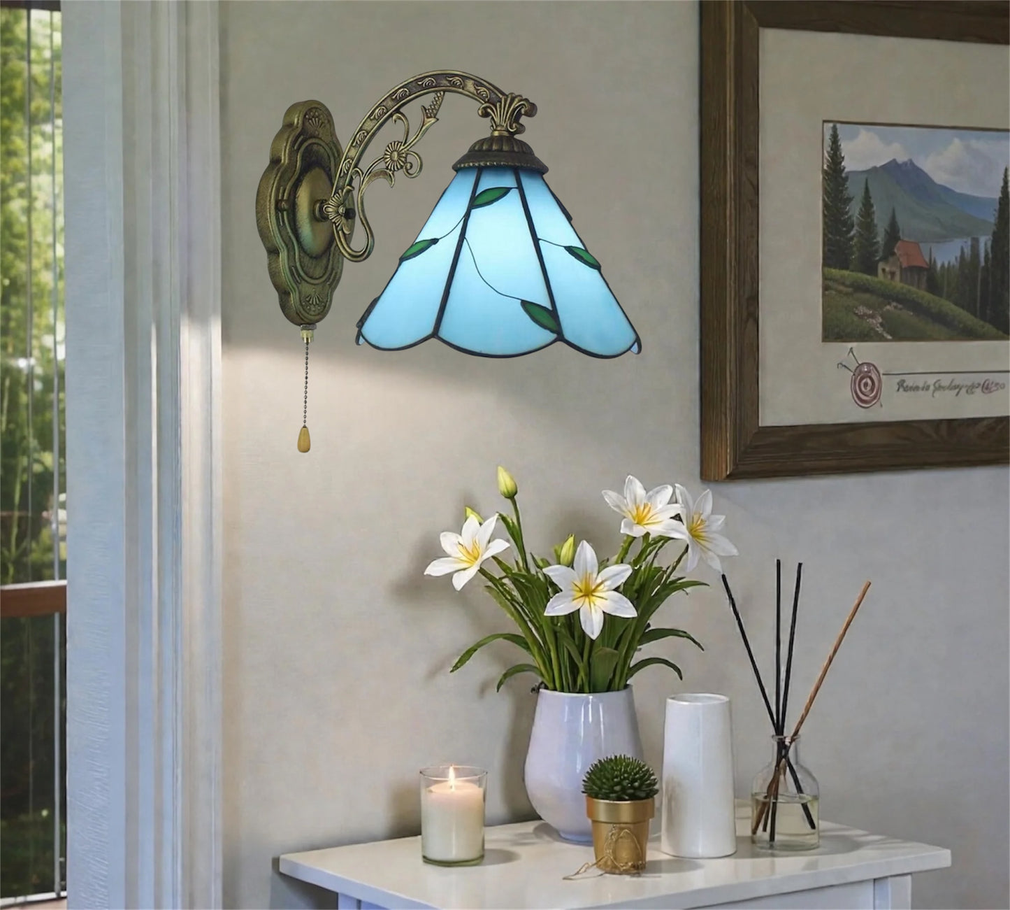 CDH Tiffany Wall Lights with 20cm Shade (12066W)