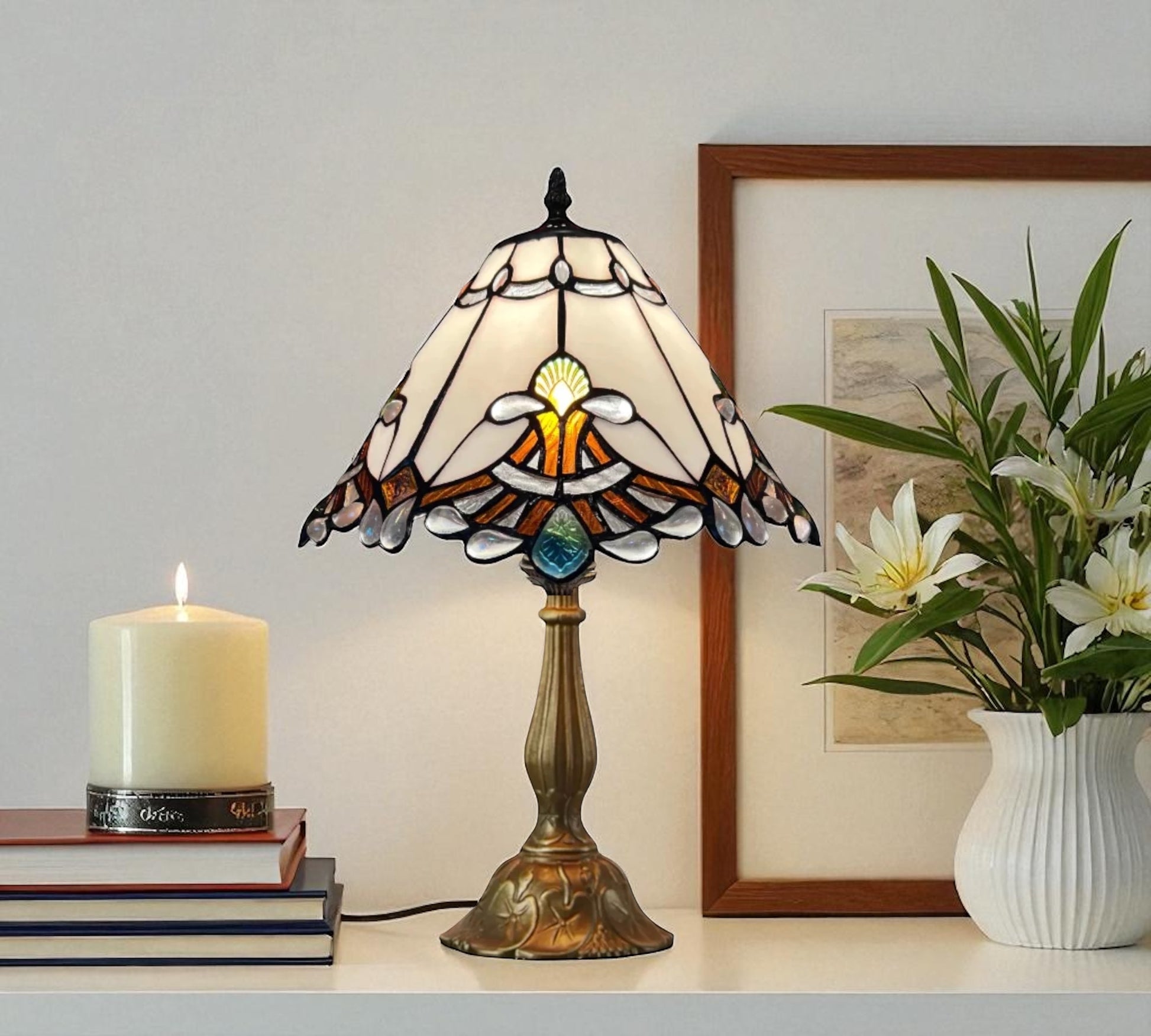 CDH 12" Tiffany Table Lamp (12001W)