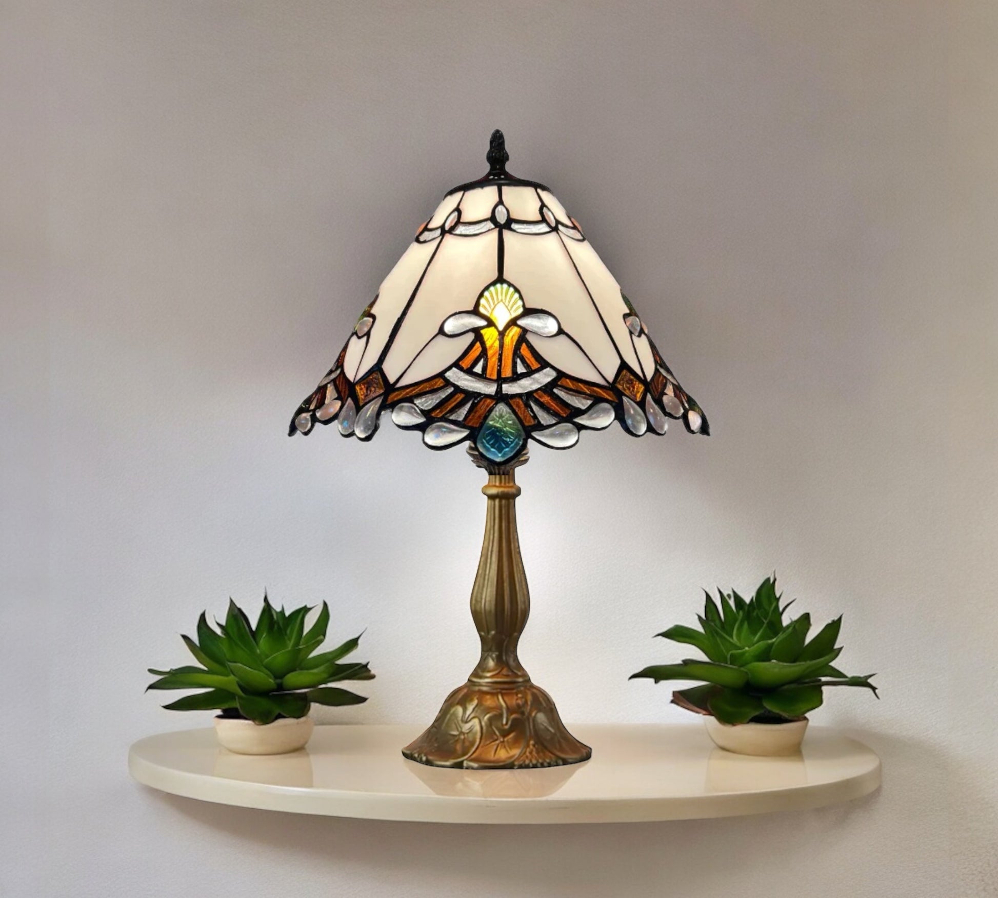 CDH 12" Tiffany Table Lamp (12001W)