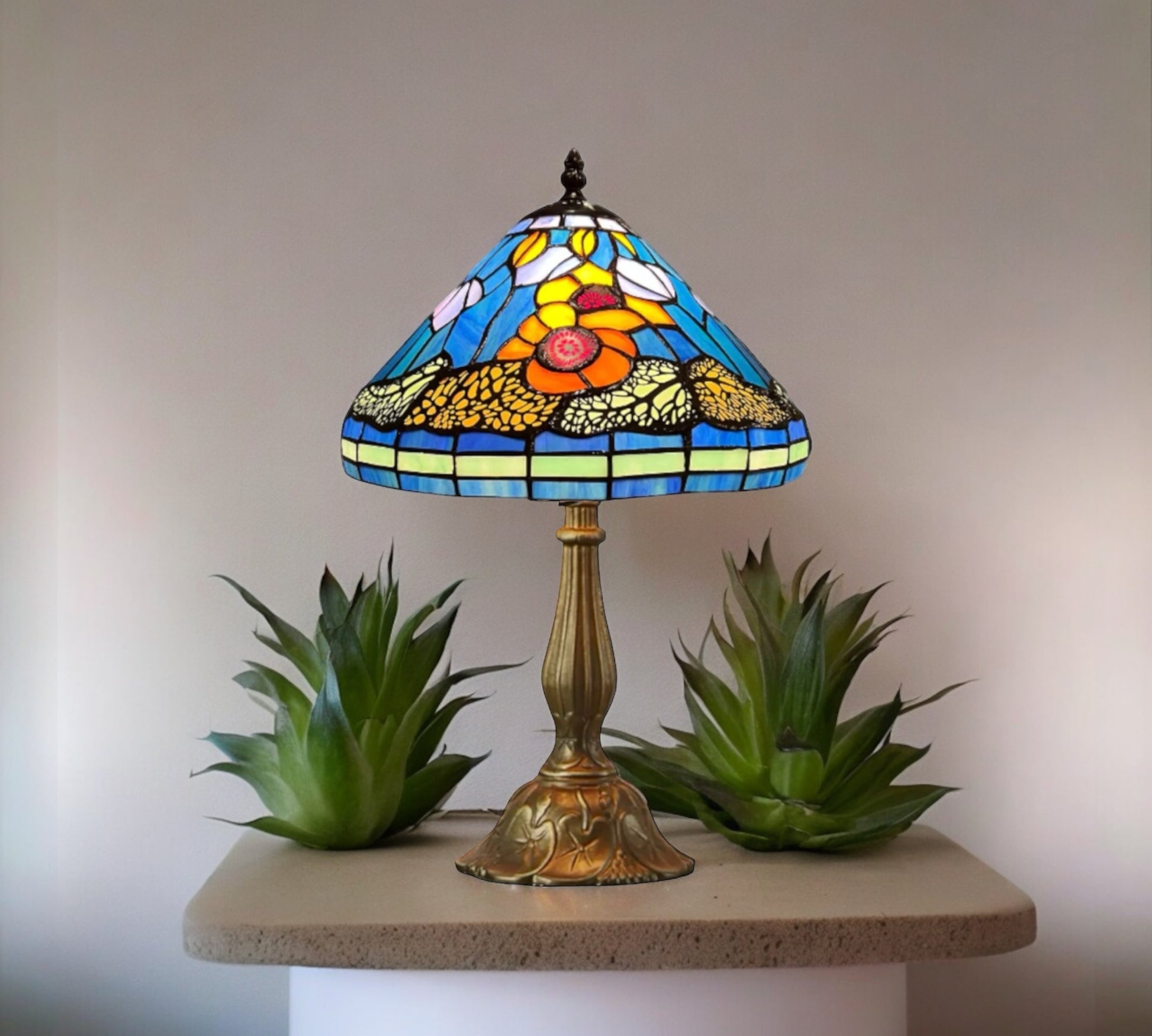 CDH 12" Tiffany Table Lamp (12003)
