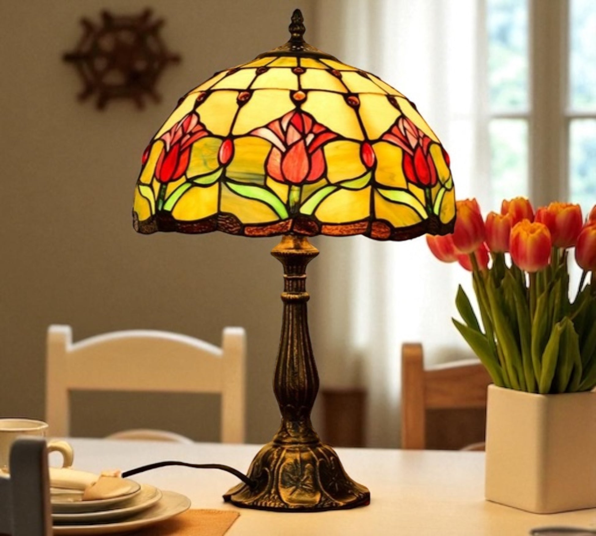 CDH 12" Tiffany Table Lamp (12009)