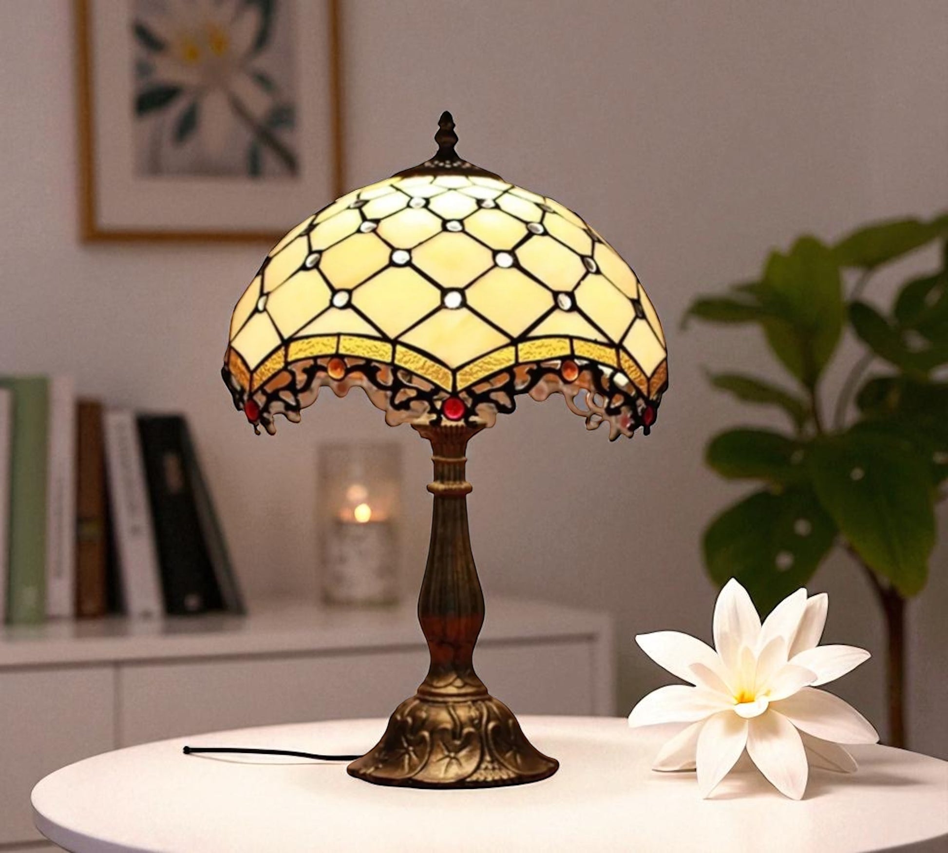 CDH 12" Tiffany Table Lamp (12010)