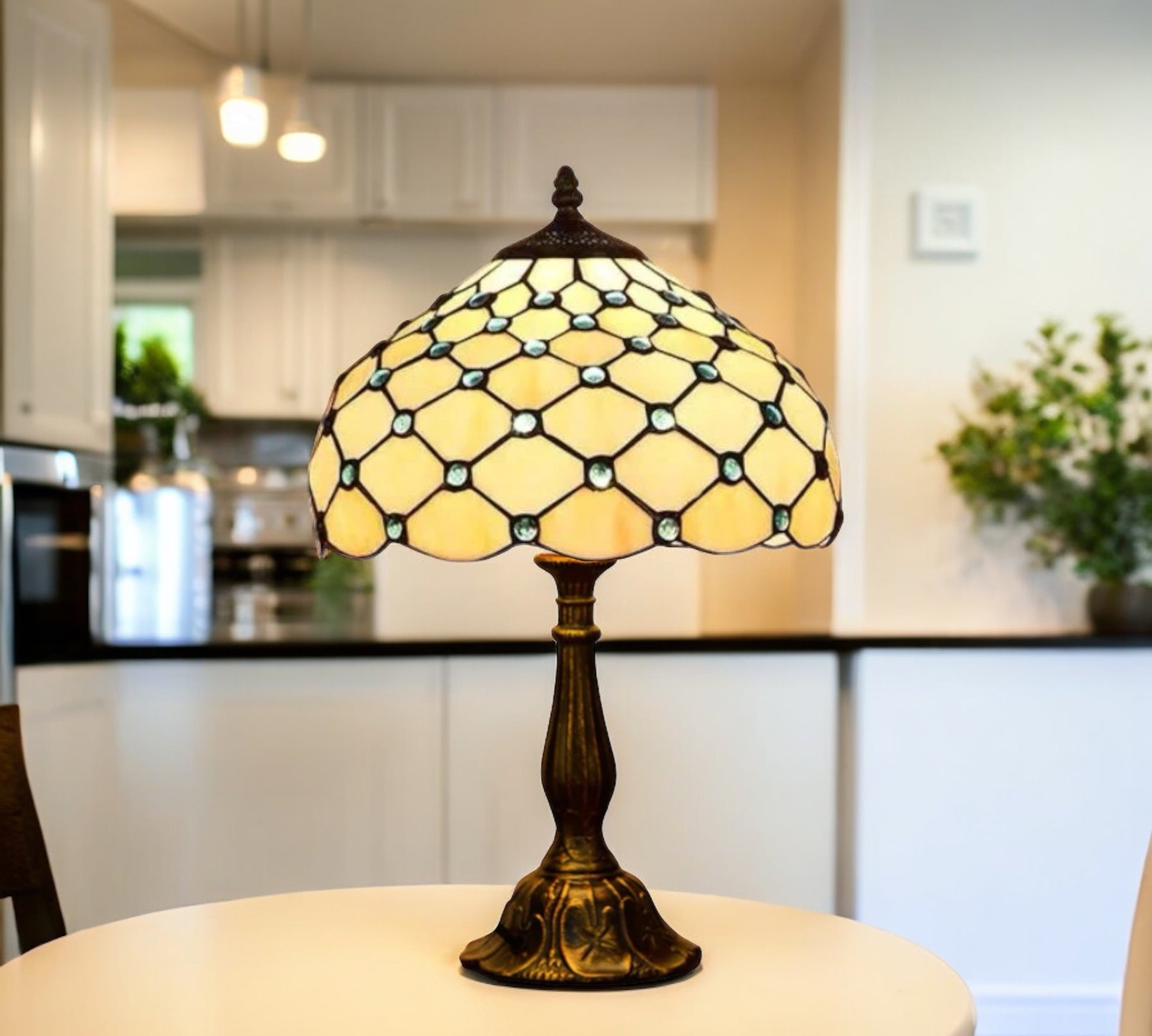 CDH 12" Tiffany Table Lamp (12021）