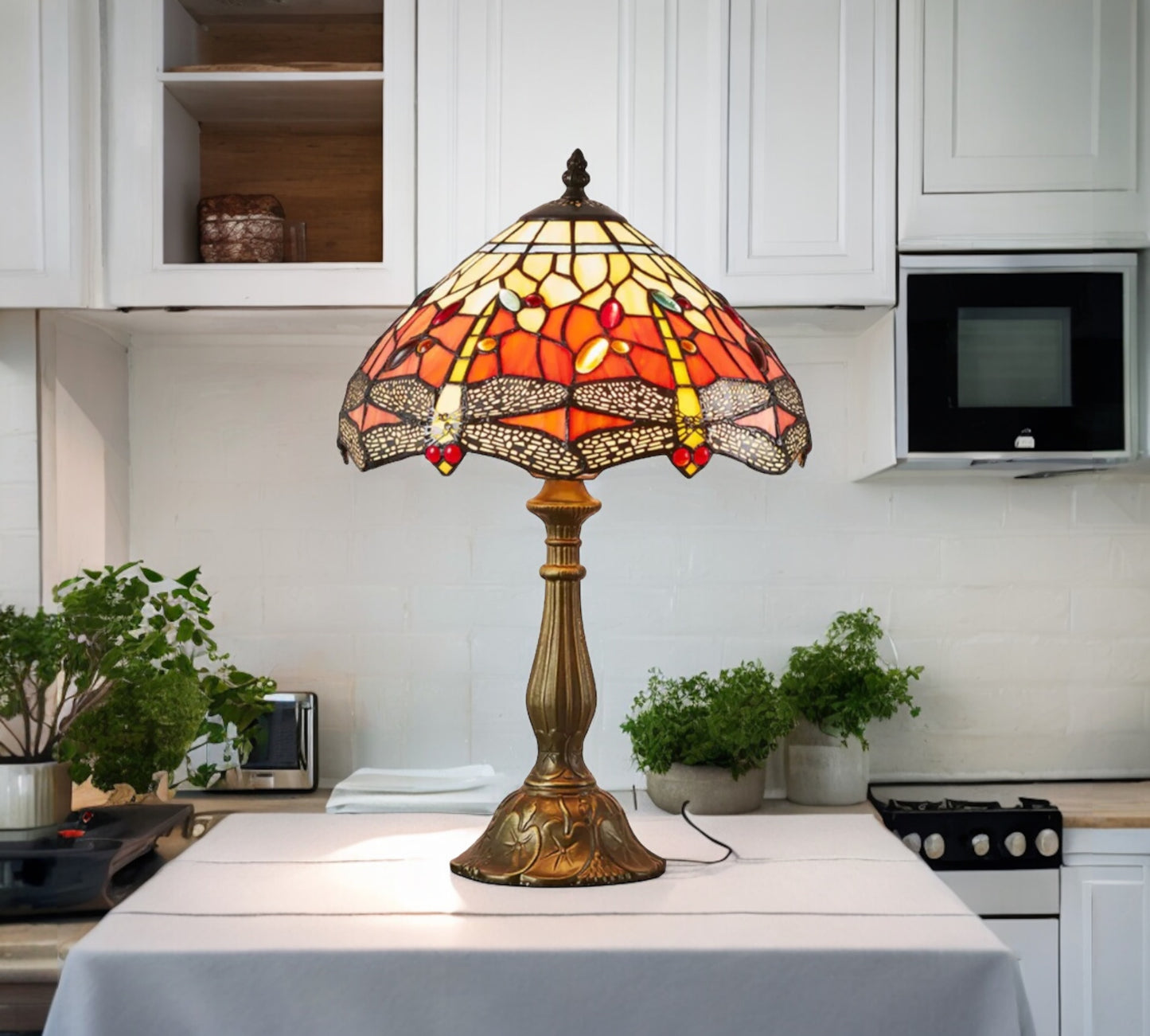 CDH 12" Tiffany Table Lamp (12035)