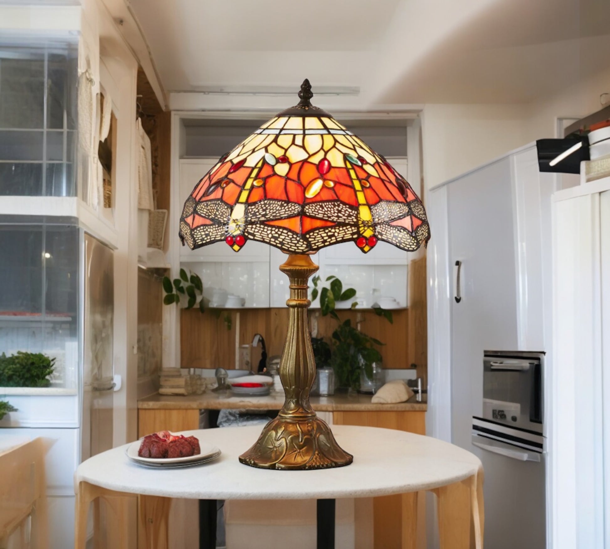 CDH 12" Tiffany Table Lamp (12035)
