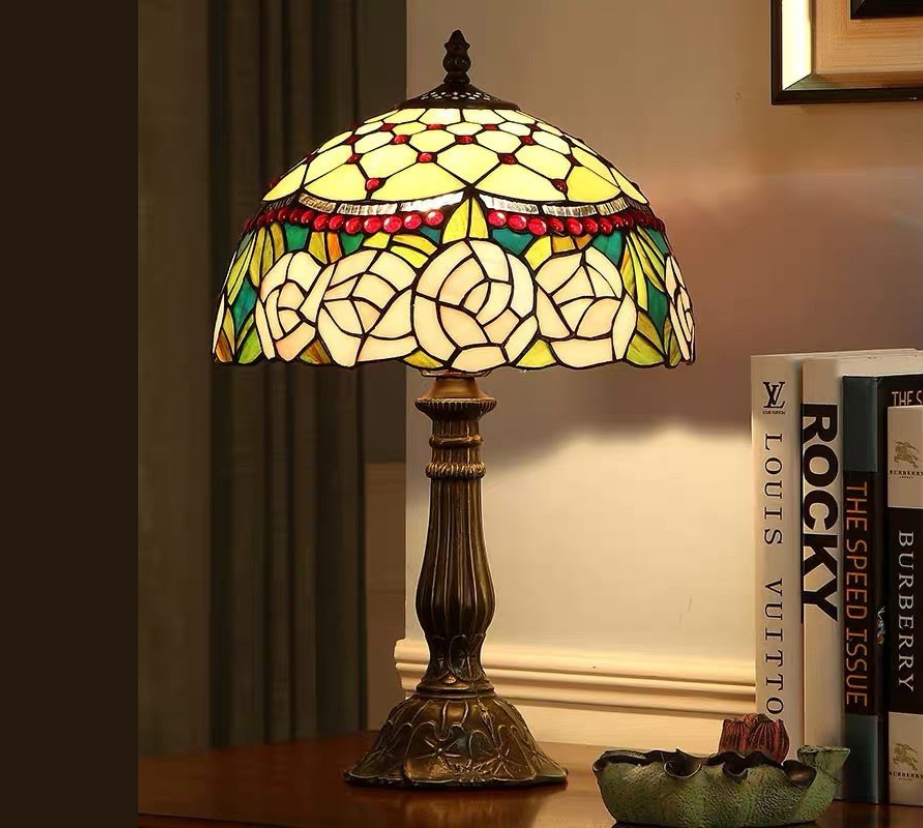 CDH 12" Tiffany Table Lamp (12042)
