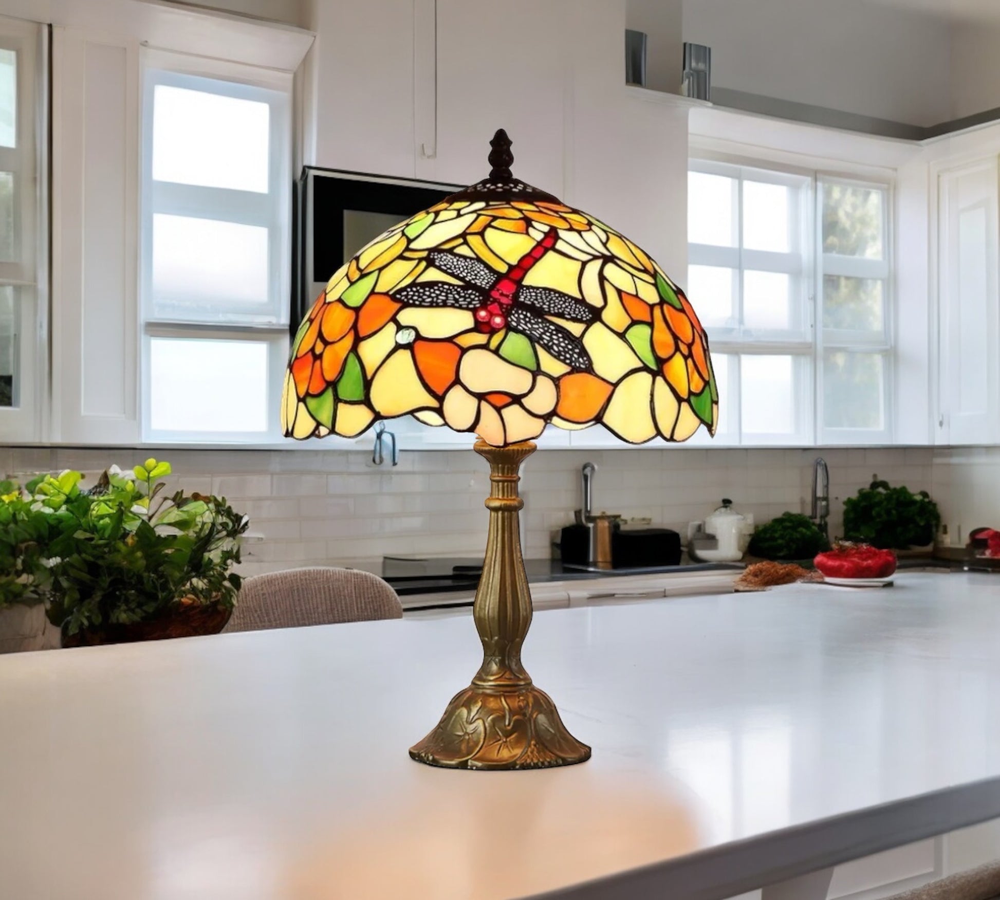 CDH 12" Tiffany Table Lamp (12043)
