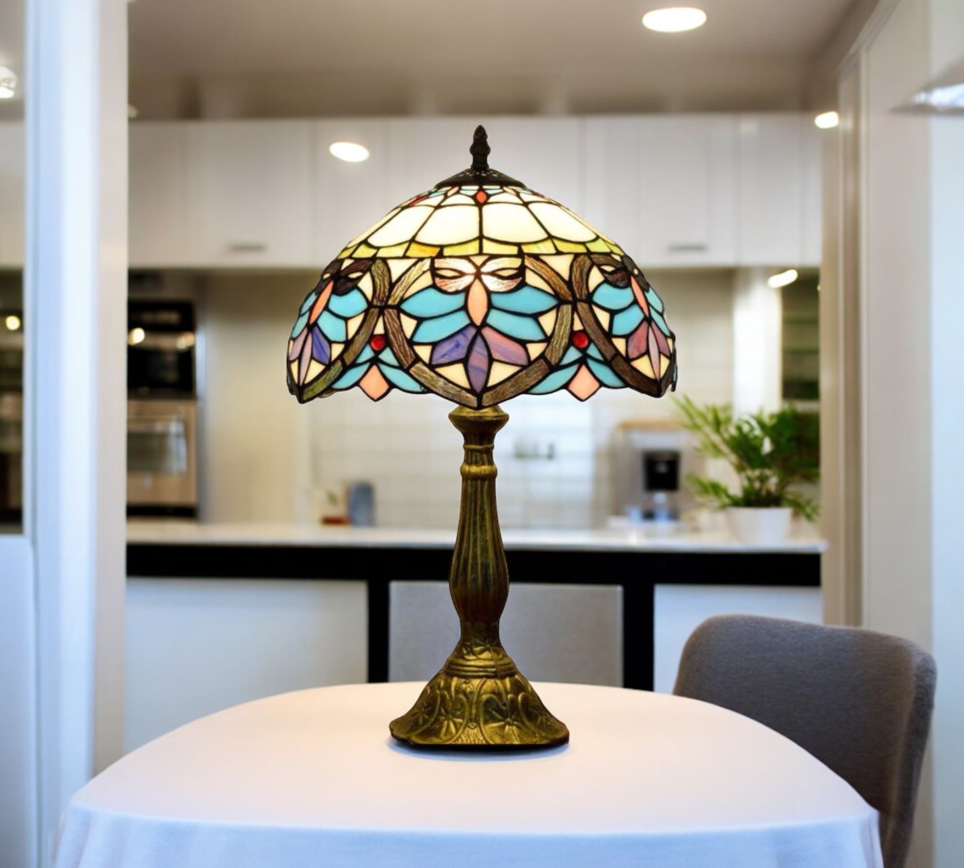 CDH 12" Tiffany Table Lamp (12045)