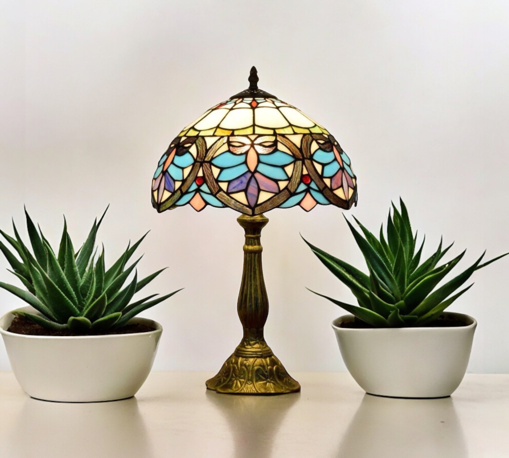 CDH 12" Tiffany Table Lamp (12045)