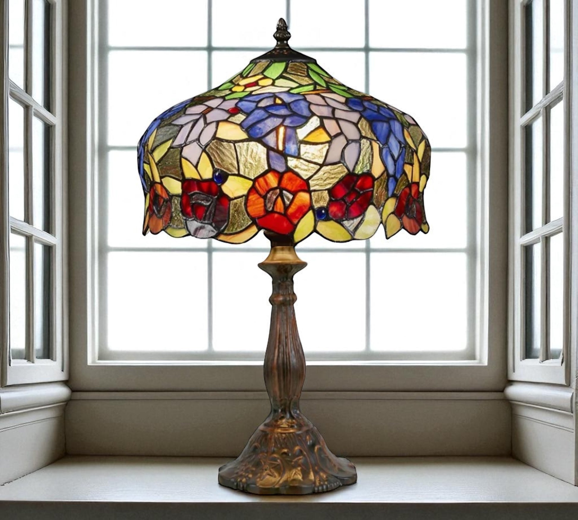 CDH 12" Tiffany Table Lamp (12054)