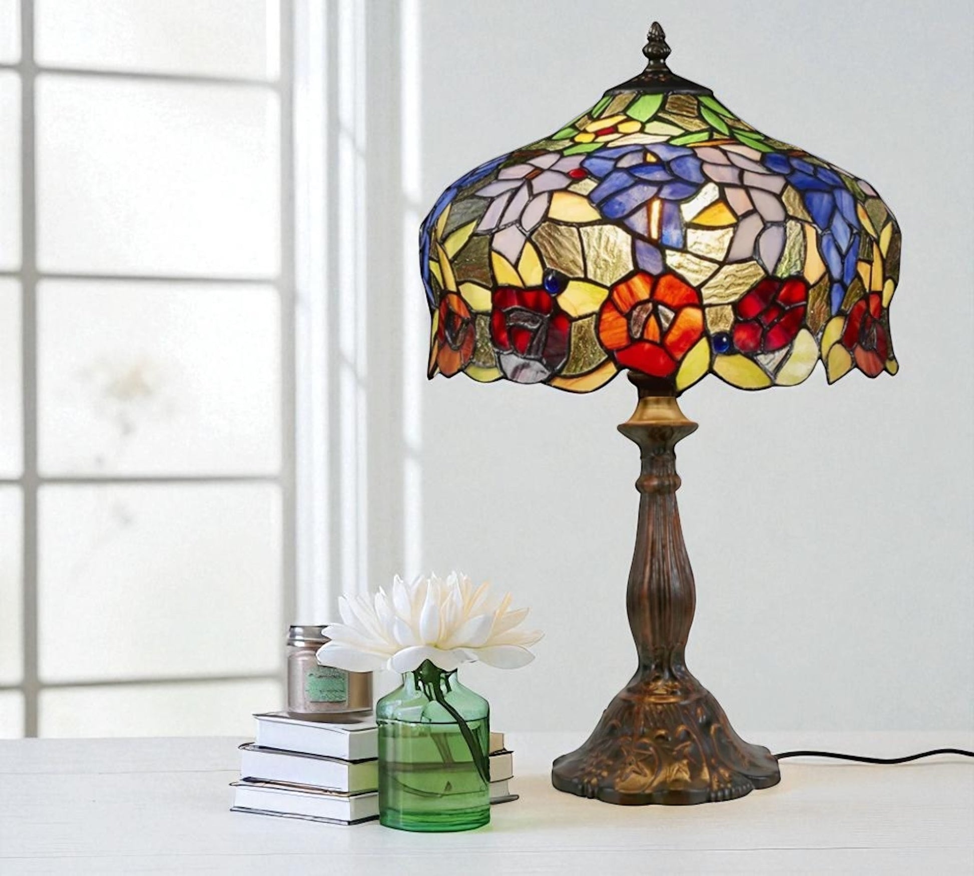 CDH 12" Tiffany Table Lamp (12054)