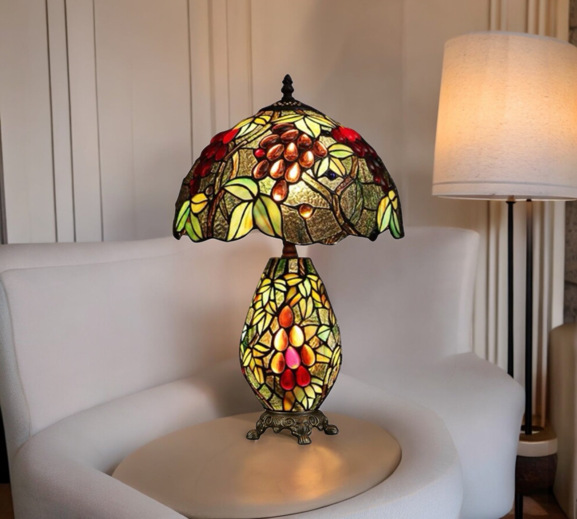 CDH 12" Tiffany Table Lamp (12059A)CDH 12" Tiffany Table Lamp (12059A)