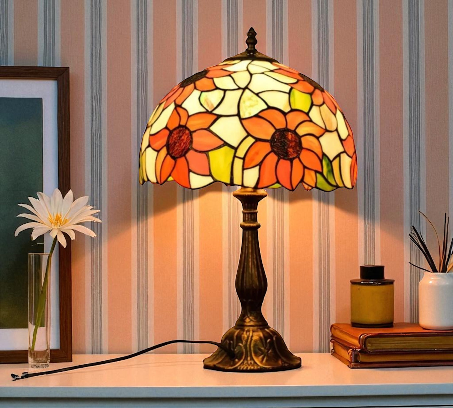 CDH 12" Tiffany Table Lamp (12068)