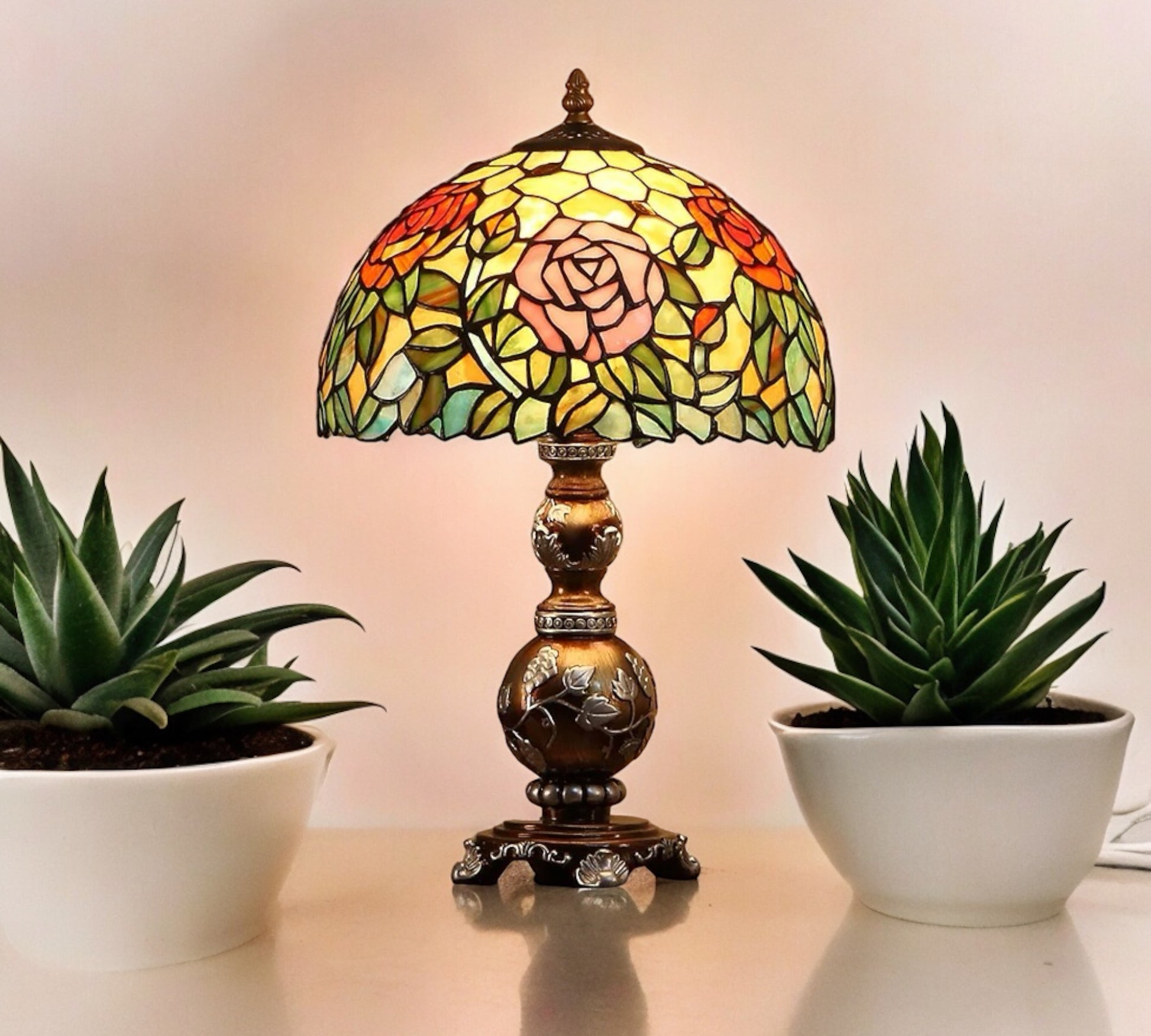 CDH 12" Tiffany Table Lamp (12075)