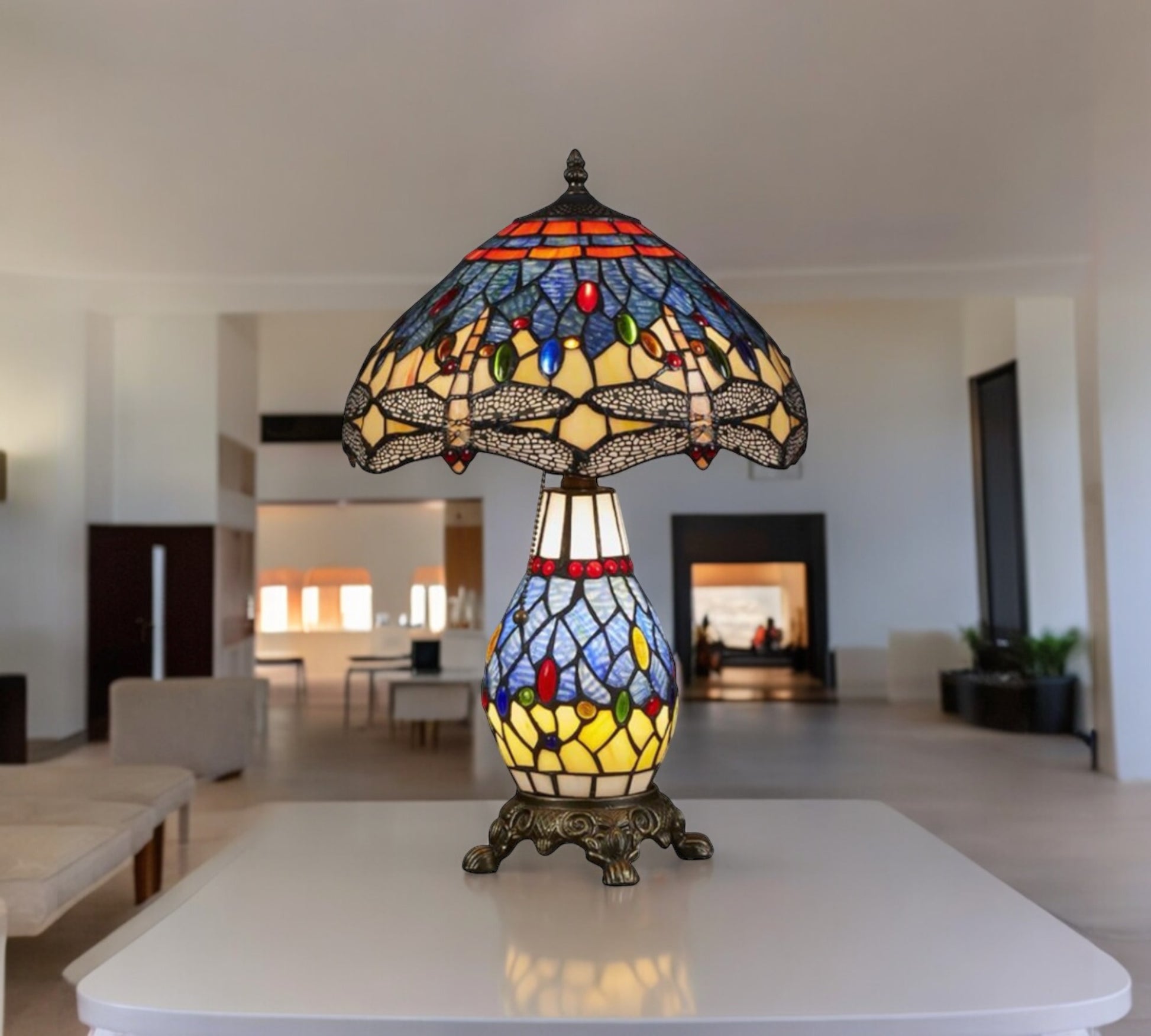 CDH 12" Tiffany Table Lamp (12076B)