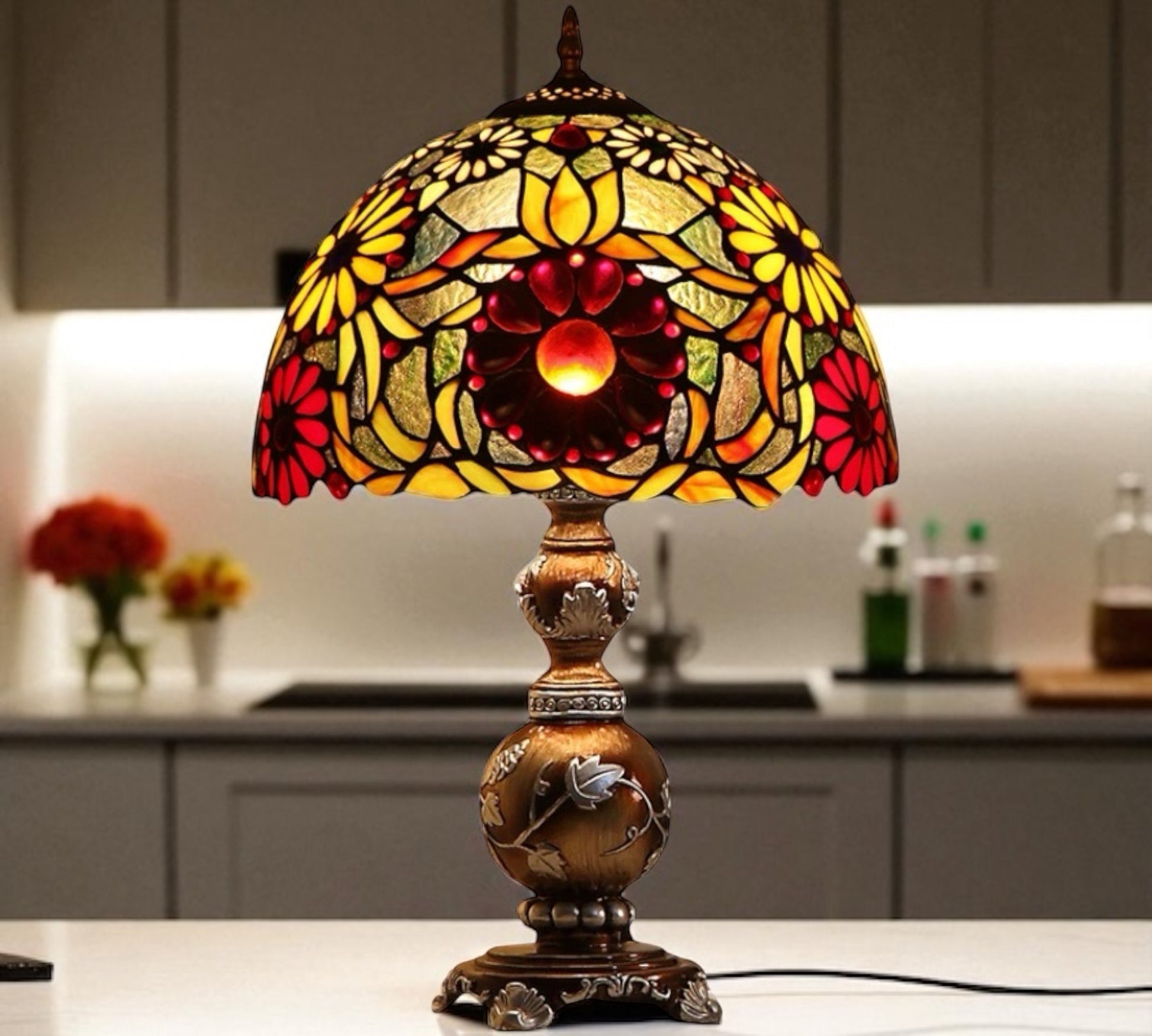 CDH 12" Tiffany Table Lamp (12078)