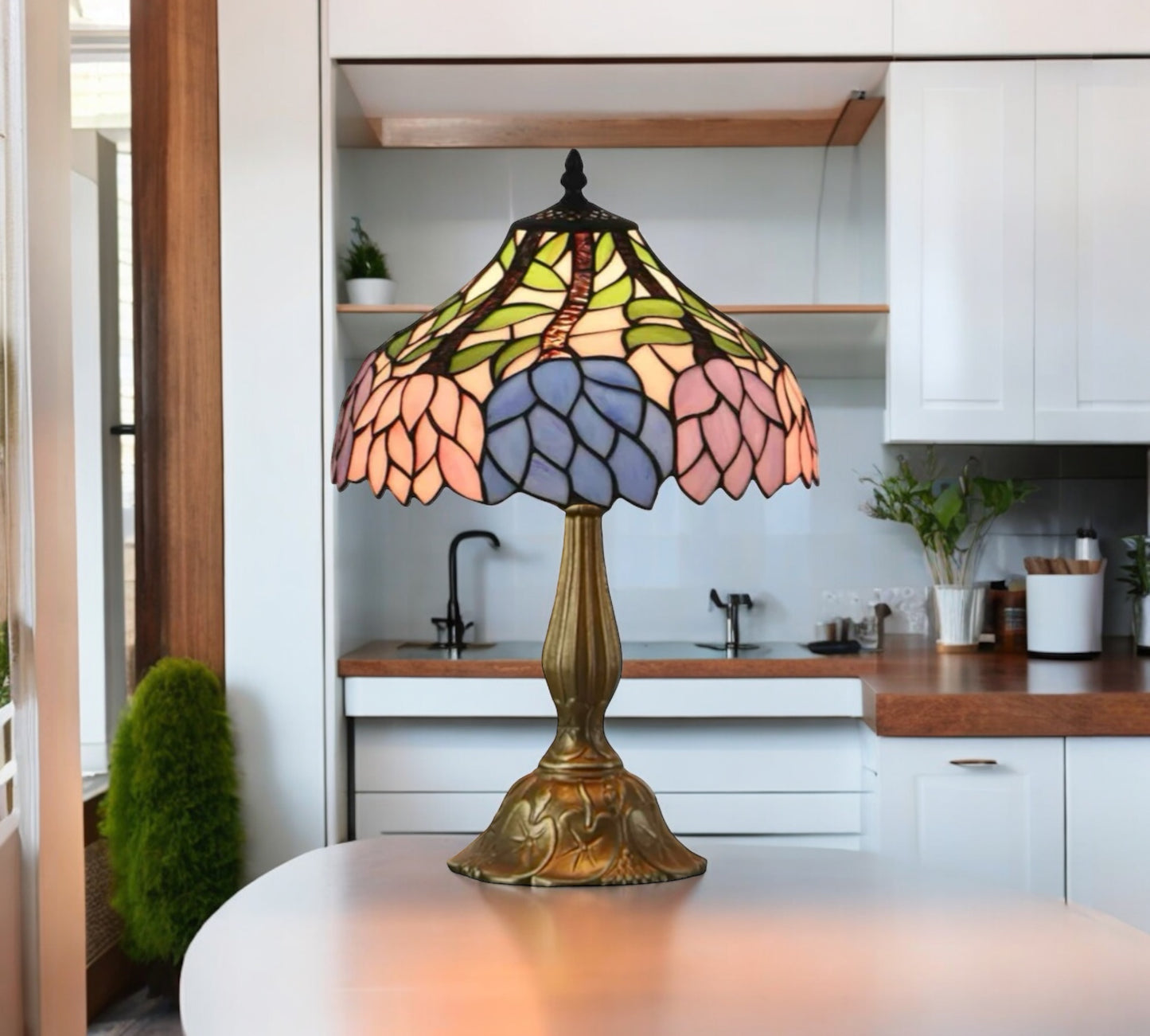 CDH 12" Tiffany Table Lamp (12085)