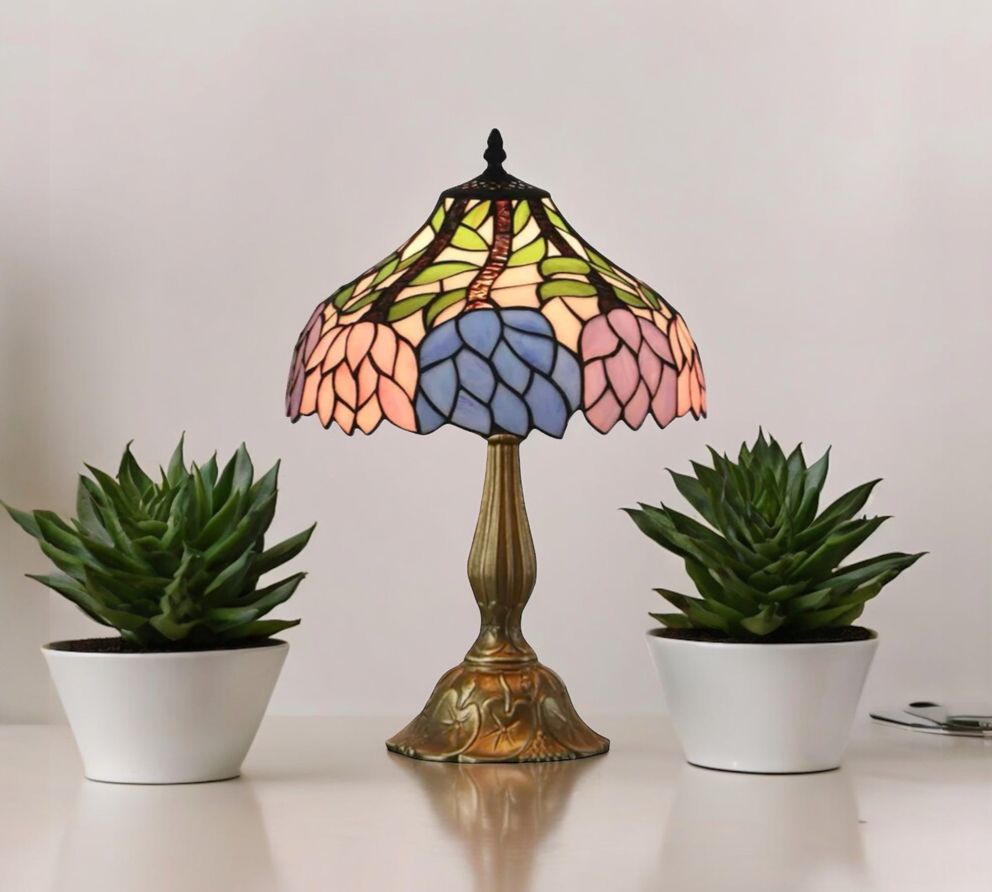 CDH 12" Tiffany Table Lamp (12085)