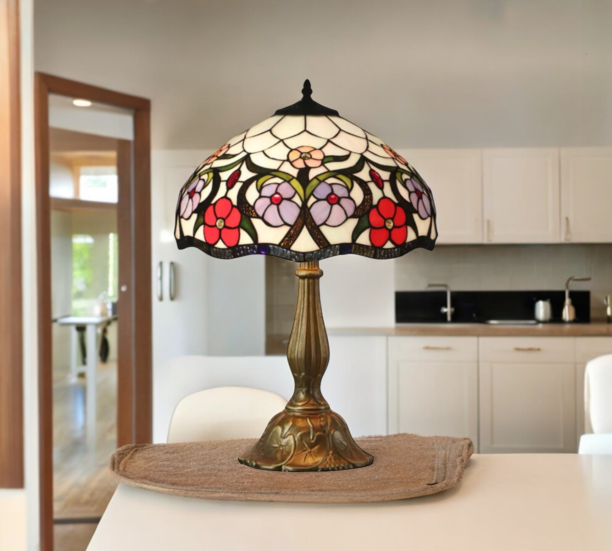 CDH 12" Tiffany Table Lamp (12088)