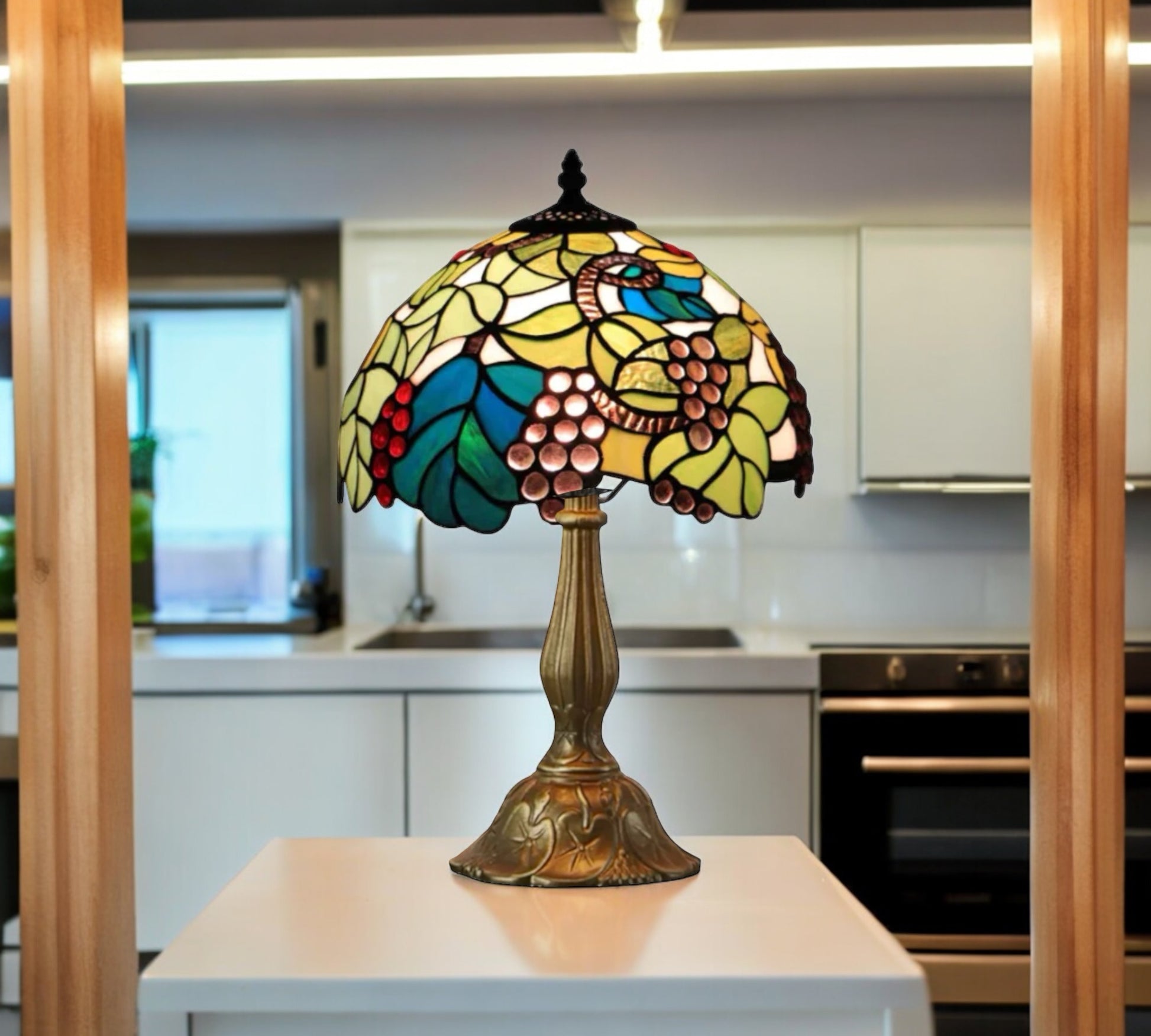 CDH 12" Tiffany Table Lamp (12090)