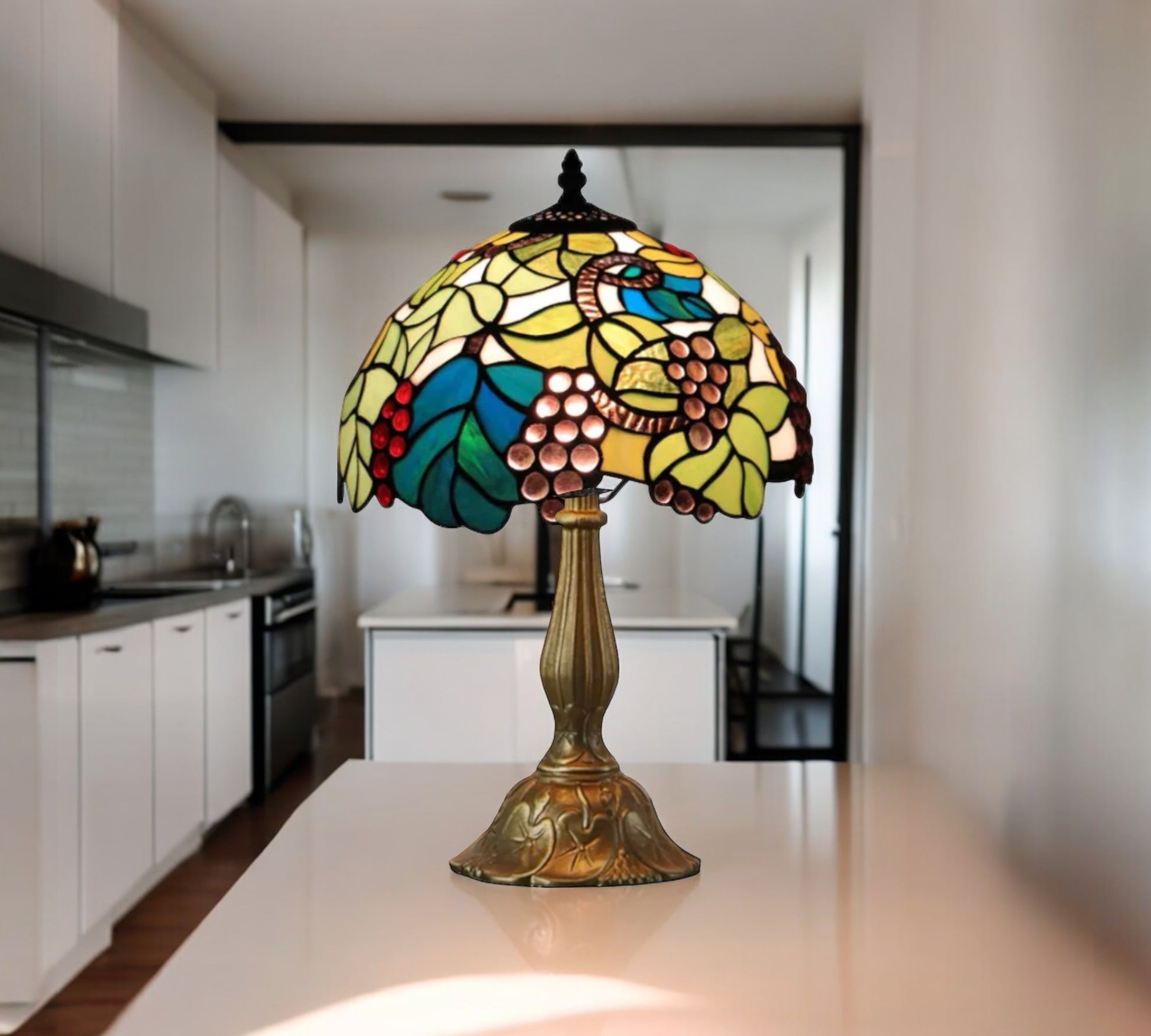 CDH 12" Tiffany Table Lamp (12090)