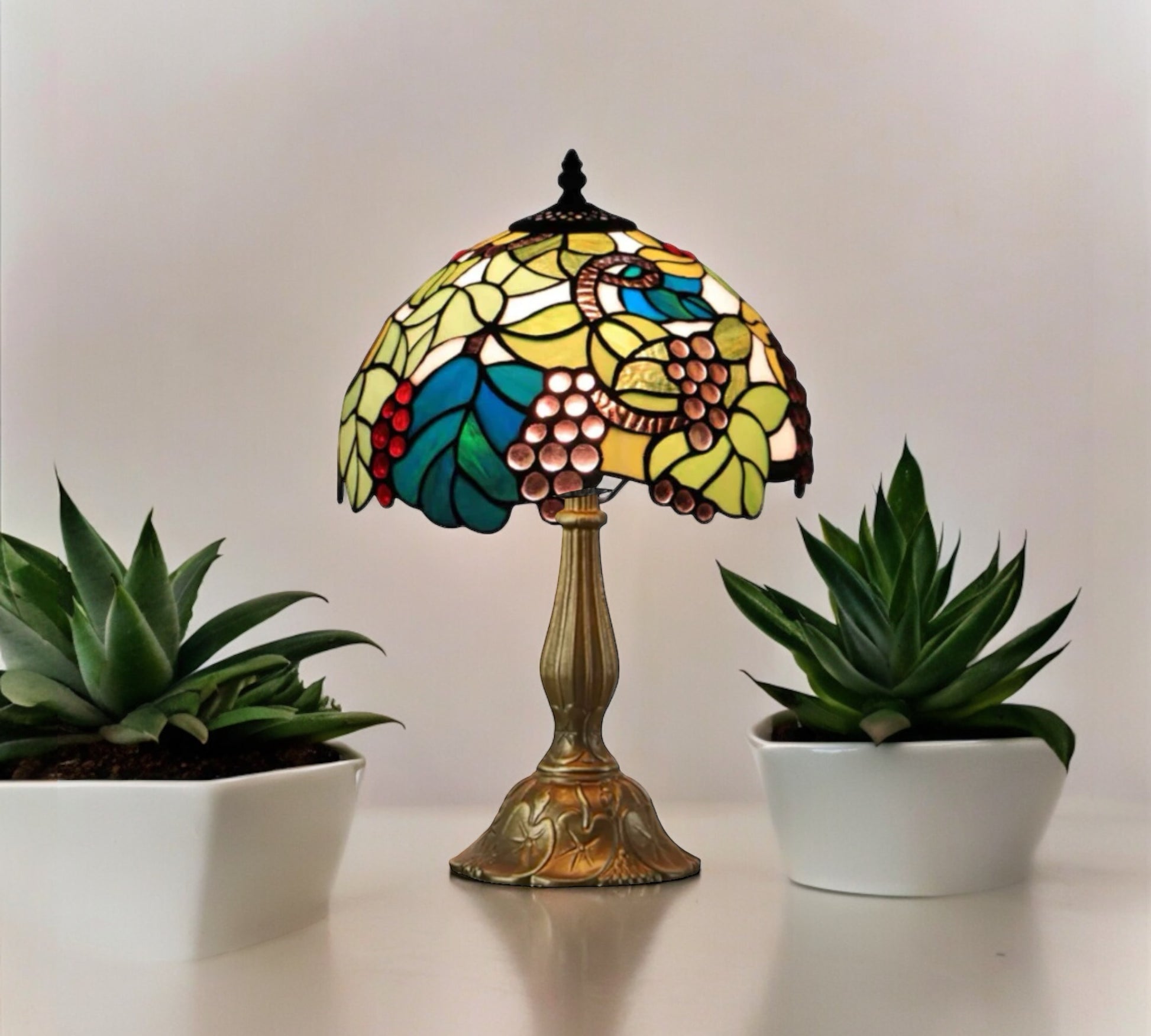 CDH 12" Tiffany Table Lamp (12090)
