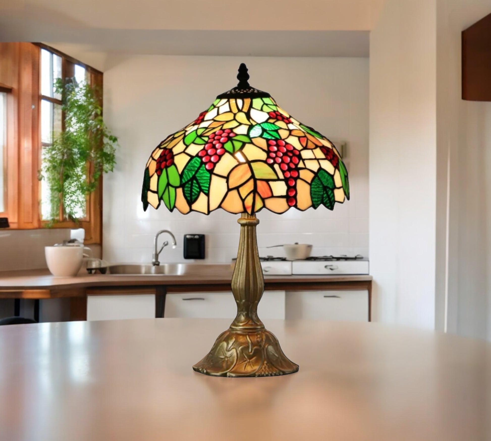 CDH 12" Tiffany Table Lamp (12095)