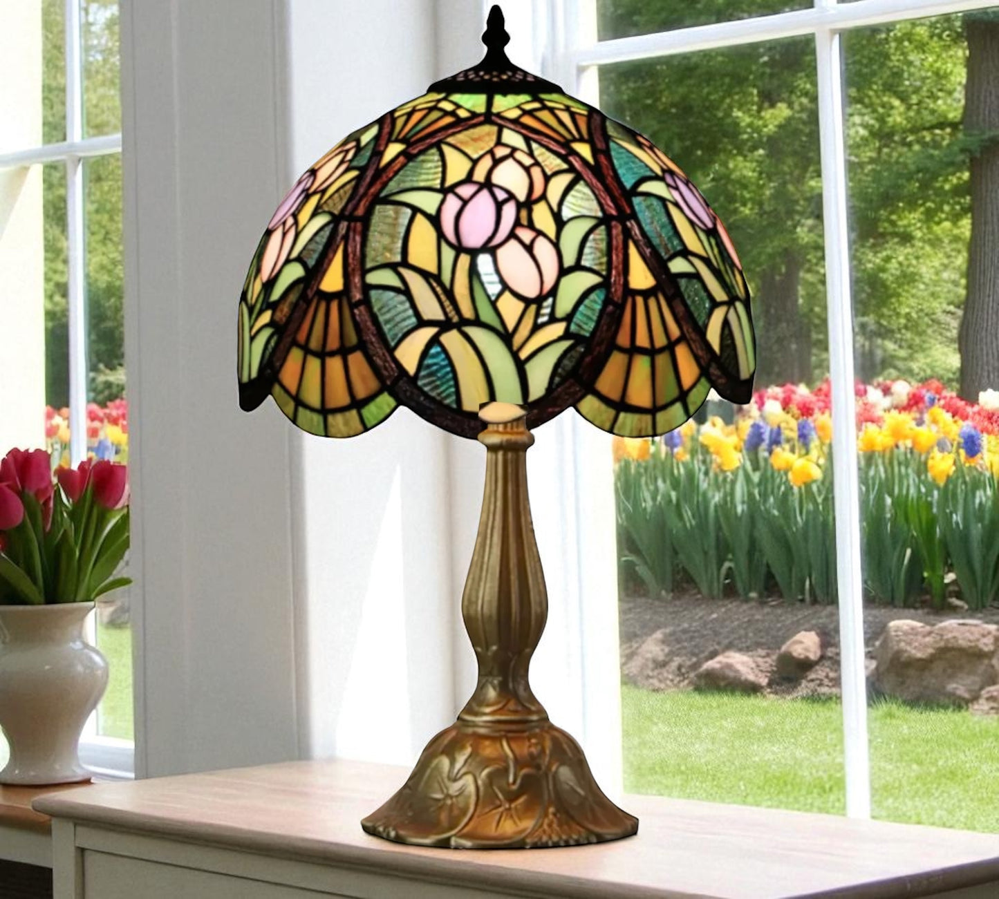 CDH 12" Tiffany Table Lamp (12097)