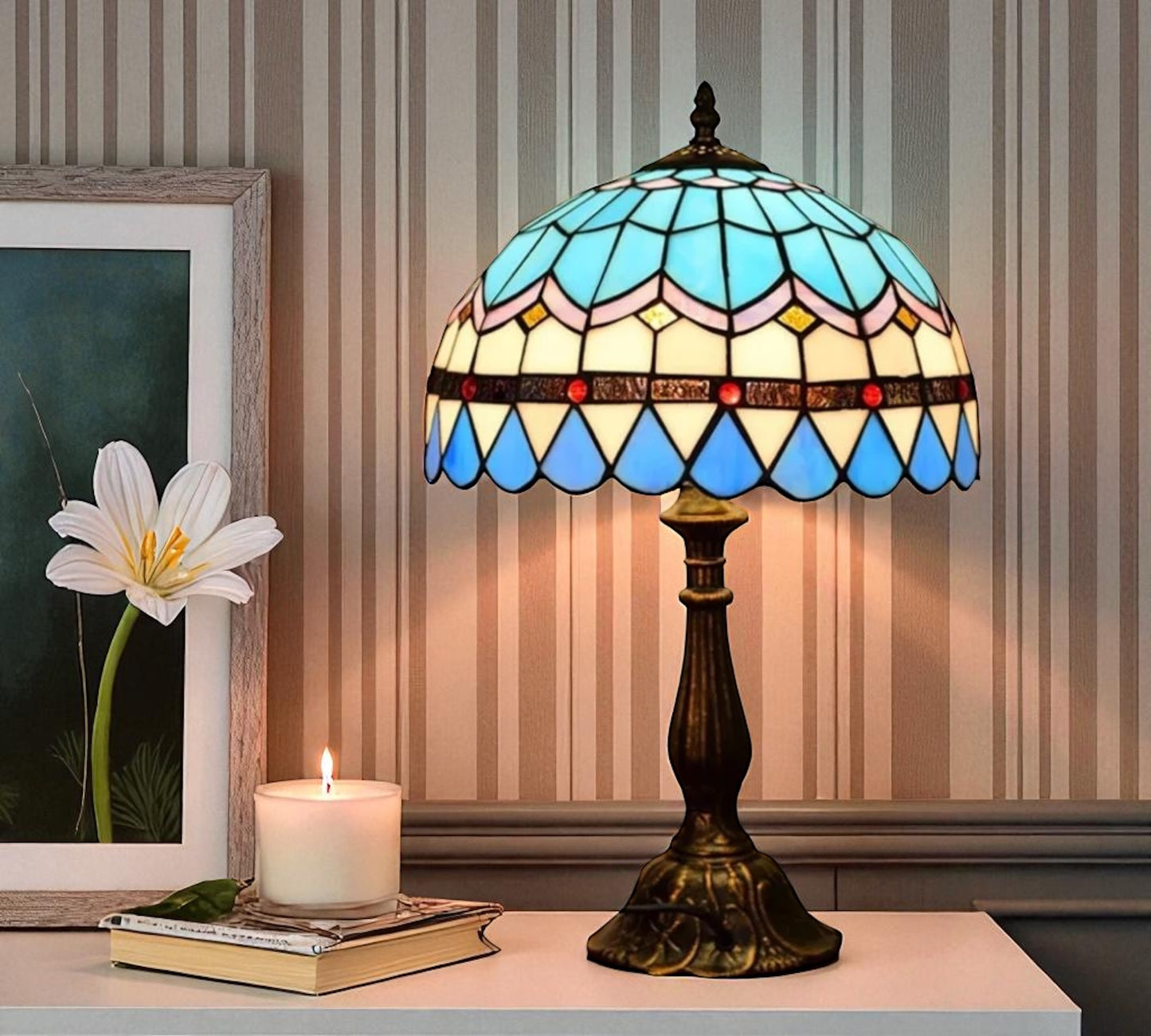 CDH 12" Tiffany Table Lamp (12101)