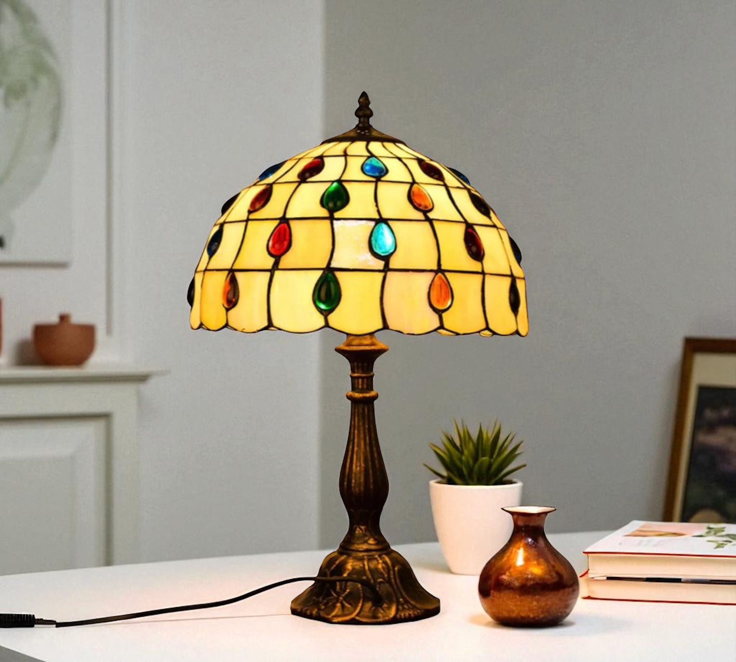 CDH 12" Tiffany Table Lamp (12103)