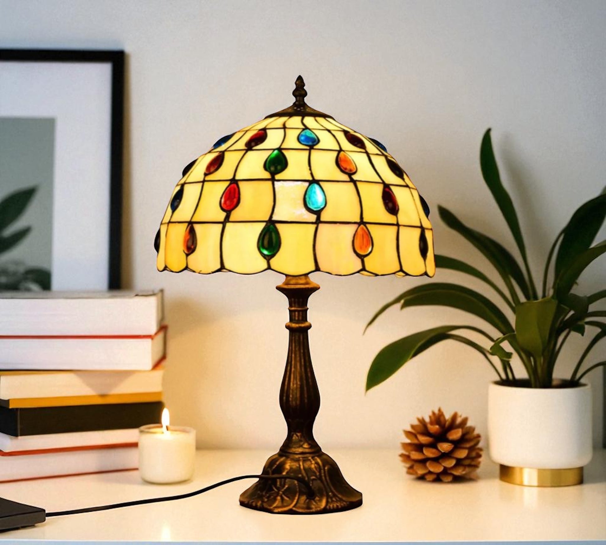 CDH 12" Tiffany Table Lamp (12103)