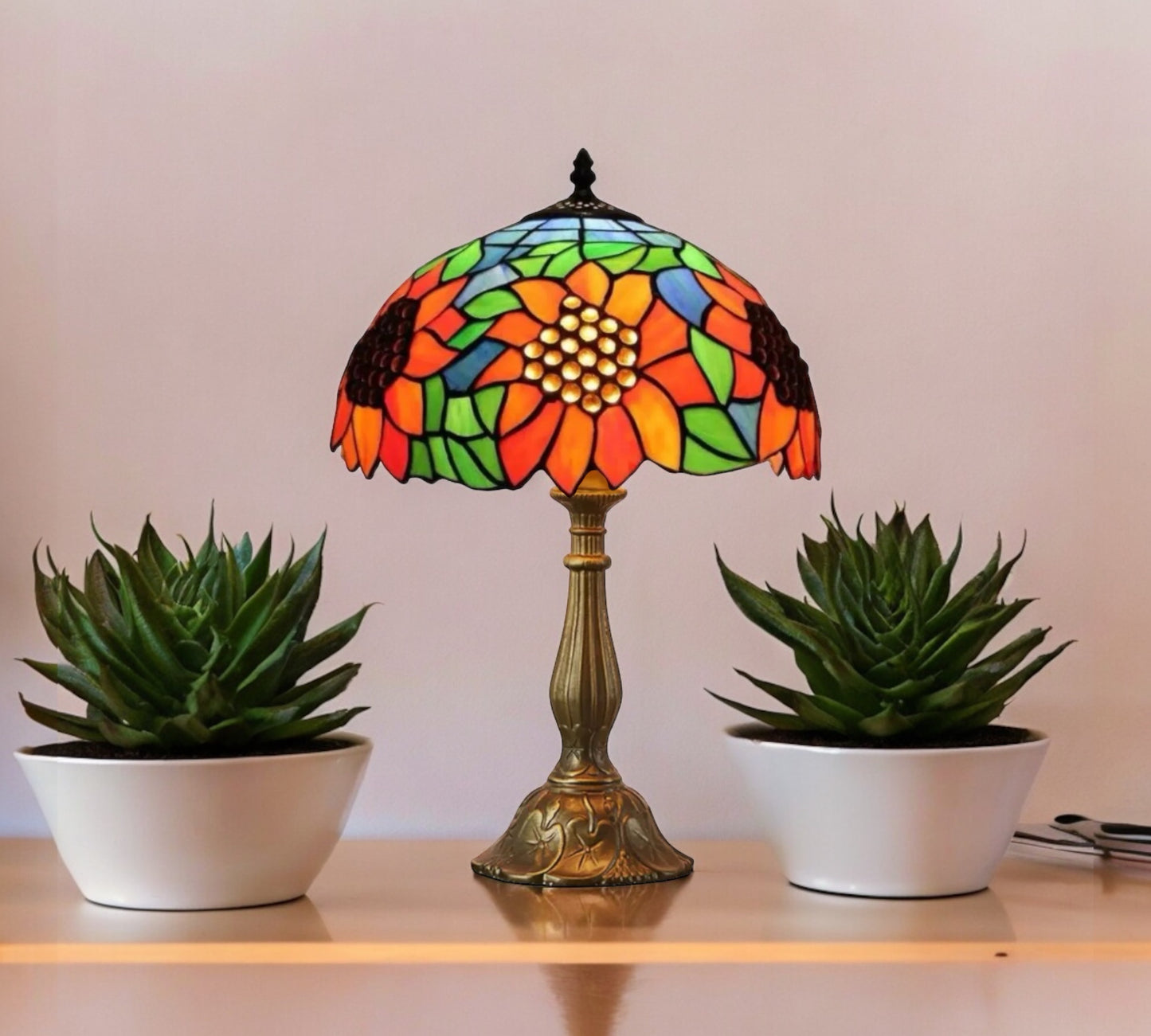 CDH 12" Tiffany Table Lamp (12702)