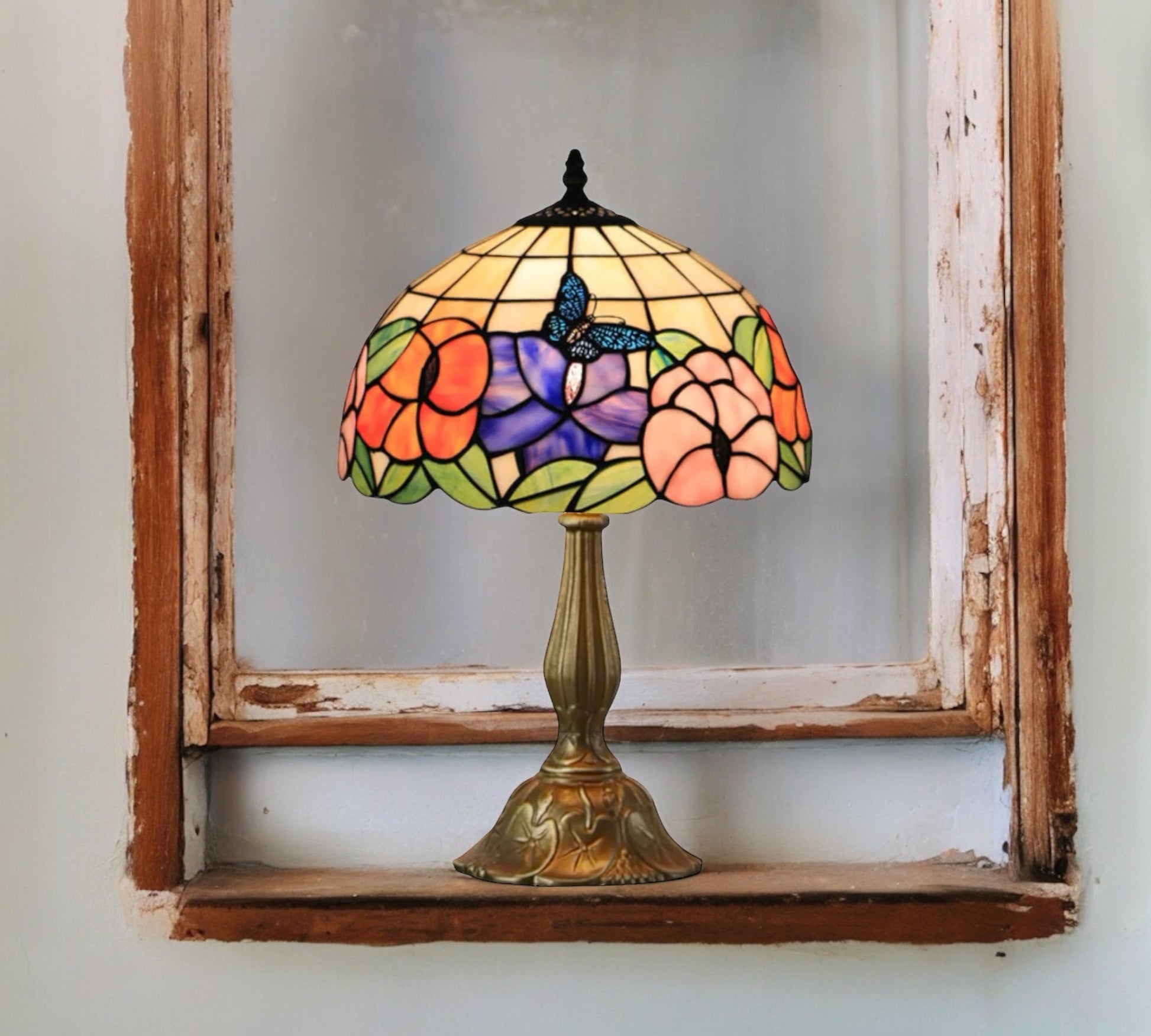 CDH 12" Tiffany Table Lamp (12704)