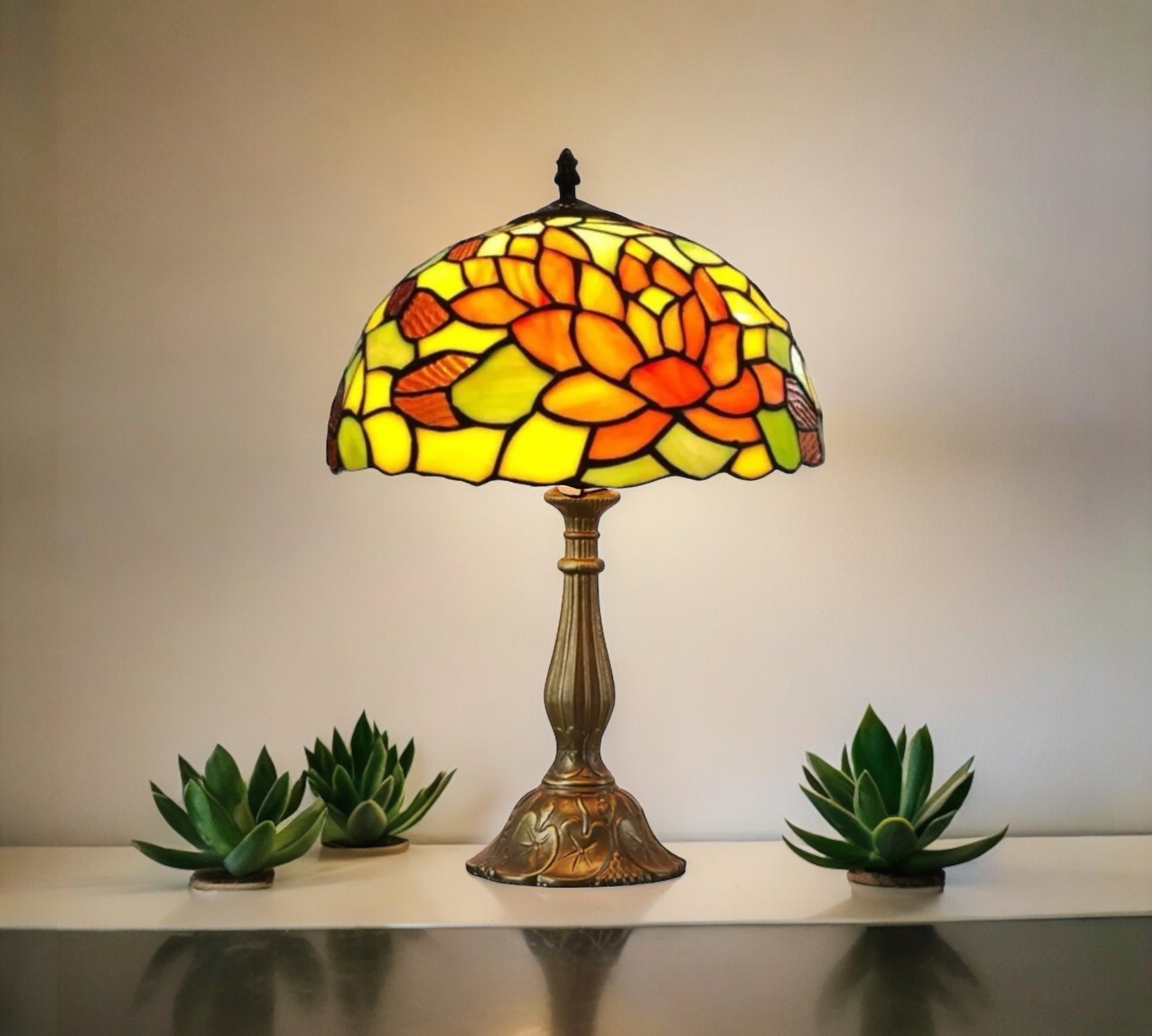 CDH 12" Tiffany Table Lamp (12719)CDH 12" Tiffany Table Lamp (12719)