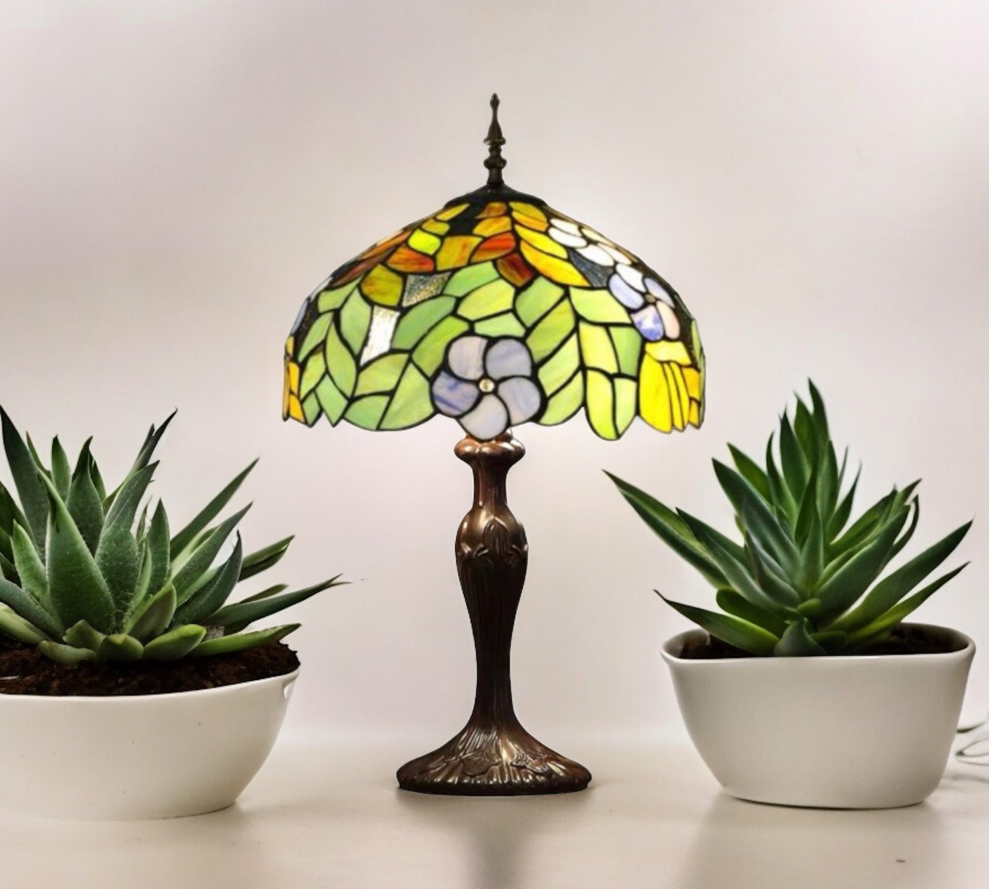 CDH 16" Tiffany Table Lamp 40cm Shade (16002T)