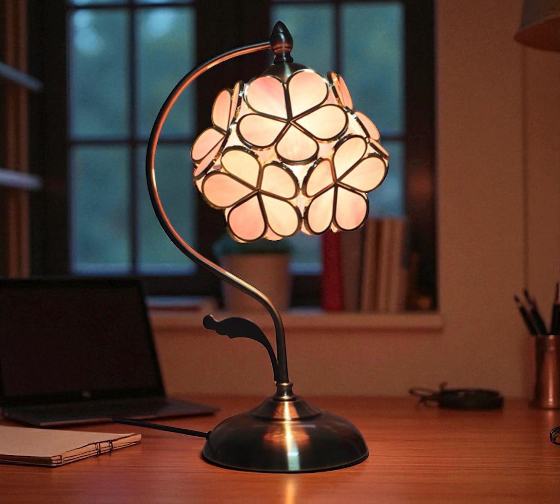 CDH Cherry Blossom Style Tiffany Table Lamp (12033A)