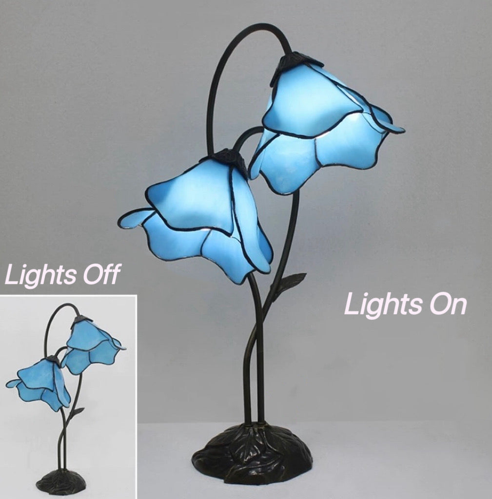 CDH LARGR Water Lily Flower Style Tiffany Table Lamp (12034B)