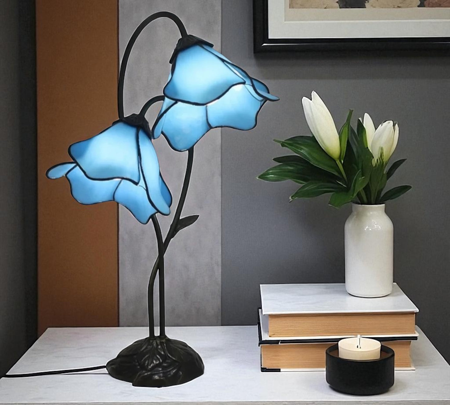 CDH LARGR Water Lily Flower Style Tiffany Table Lamp (12034B)